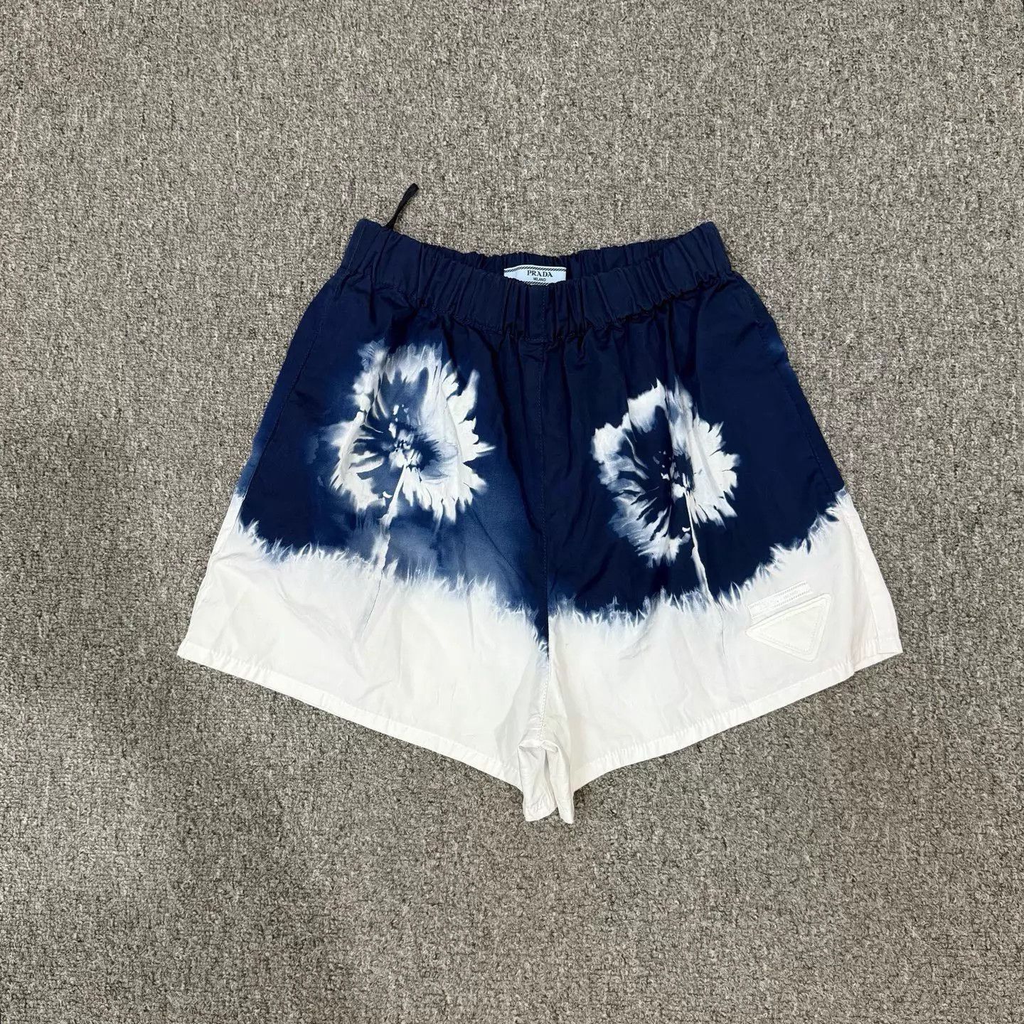 Prada Prada Blue Tie-Dye Logo Shirt & Pants Set 42 99 New Size M / US 6-8 / IT 42-44 - 7 Thumbnail