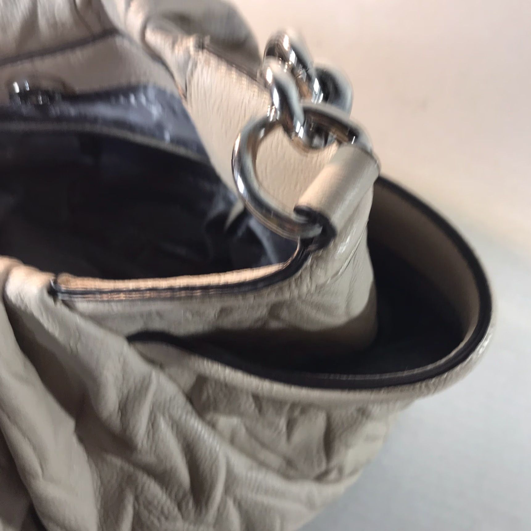 Vintage Simply Vera Vera Wang Bone Faux Leather Satchel Bag Metal Chain Straps Size ONE SIZE - 3 Thumbnail