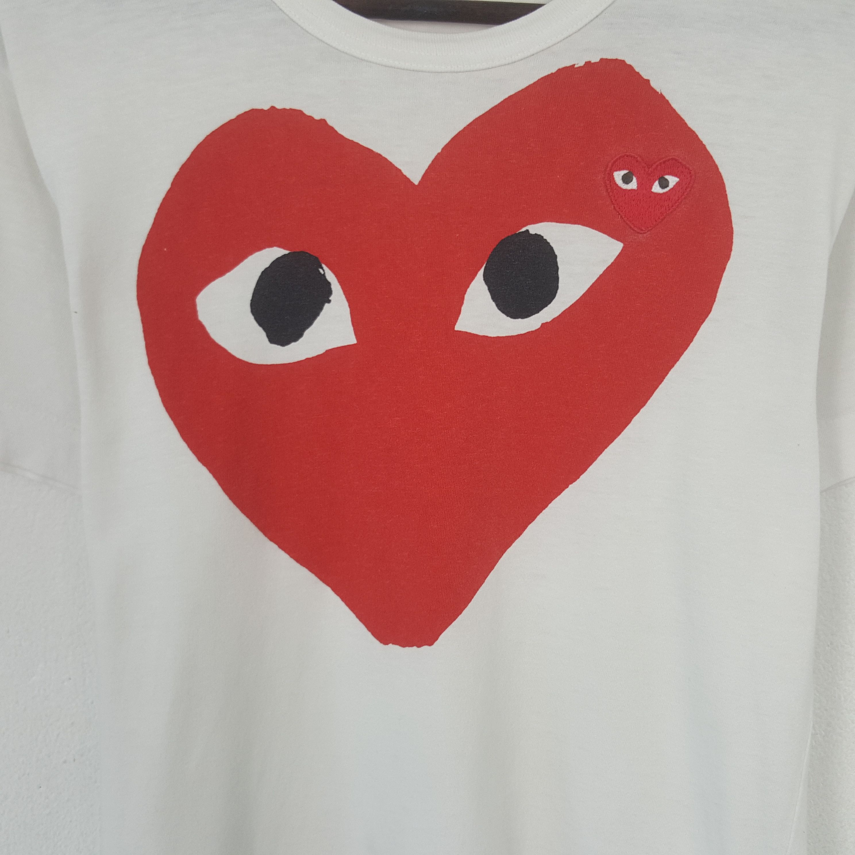 Comme des Garcons PLAY Vintage Comme des Garcons Big Logo Tshirt Size US S / EU 44-46 / 1 - 2 Thumbnail