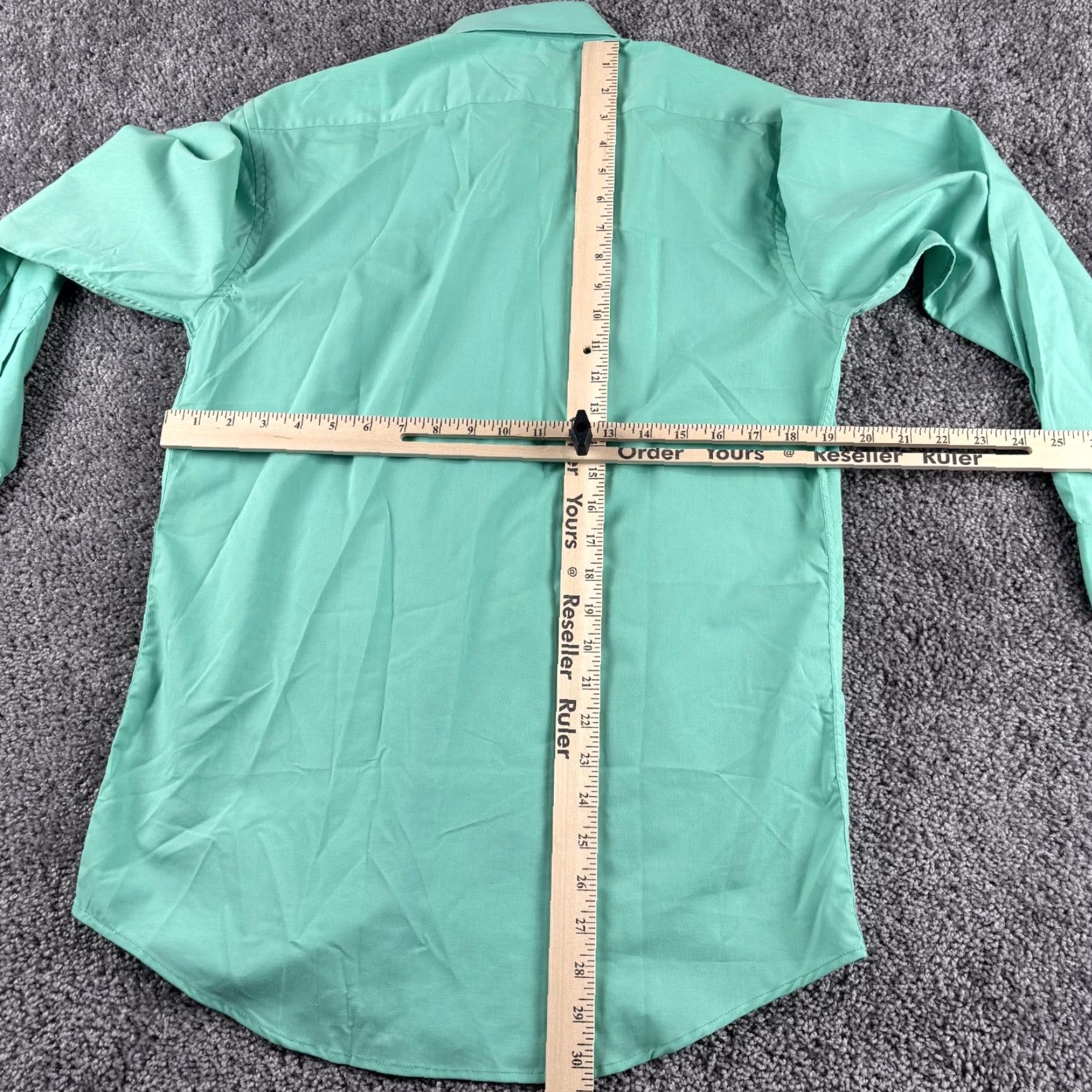 Vintage Adrienne Vittadini Men Slim Fit Button Down Shirt Green 15 32/33 Mint Green Medium Long Sleeve Collared Solid 60% Cotton 37% Polyester 3% Spandex Size US M / EU 48-50 / 2 - 5 Thumbnail