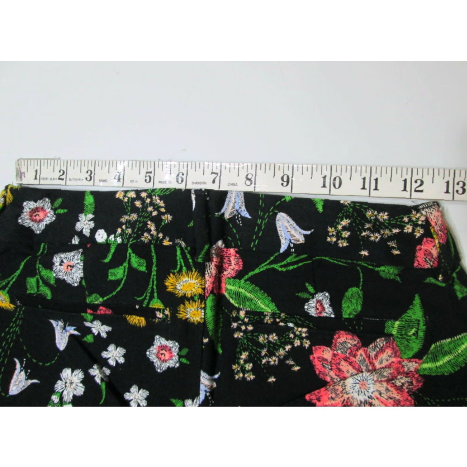 Old Navy Old Navy Womens Chino Pants Black Floral Mid Rise Pockets Pull On XS0NWT Size 25" / US 0 / IT 36 - 7 Thumbnail