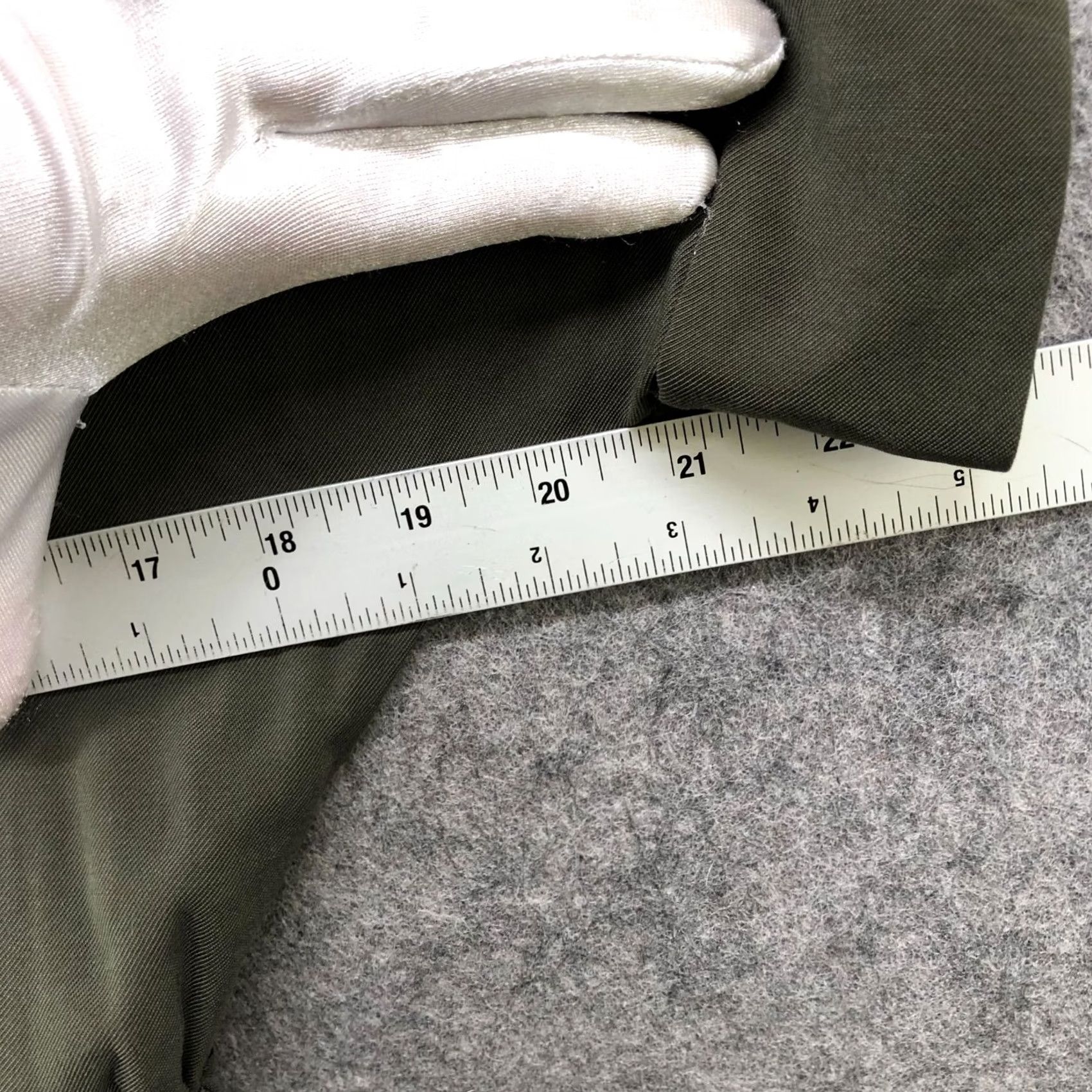 H&M H&M Wide Leg Utility Jumpsuit Womens 6 Army Green Tie Waist Short Sleeve Jumpsuit Womens 6 Army Green Tie Waist Short Sleeve Size 28" / US 6 / IT 42 - 7 Thumbnail
