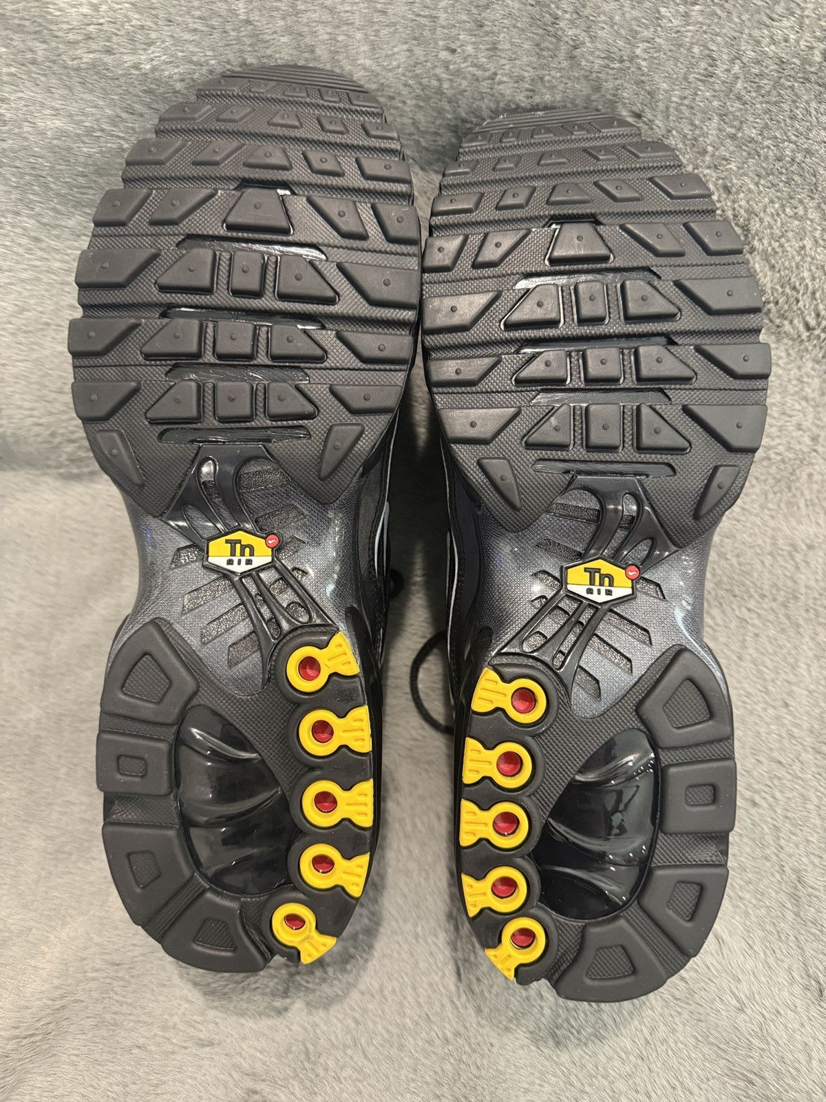 Nike Nike Air Max Plus OG Black Reflective PROMO SAMPLE DS OG ALL Size US 11 / EU 44 - 8 Thumbnail