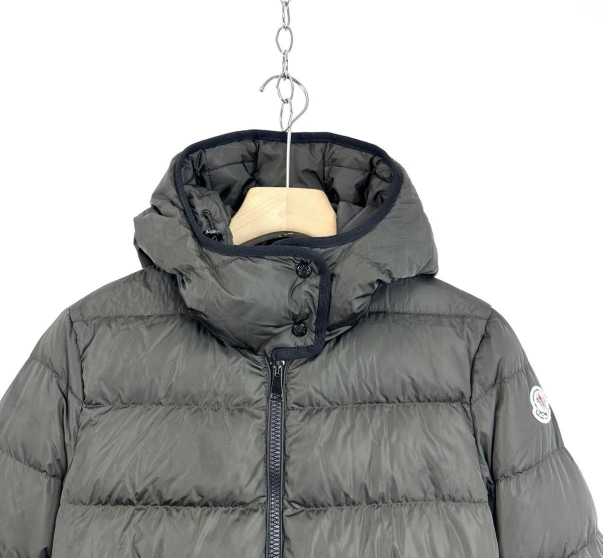 Moncler Moncler Betula Cropped Down Jacket with Waist Cinching K12 Size US M / EU 48-50 / 2 - 3 Thumbnail