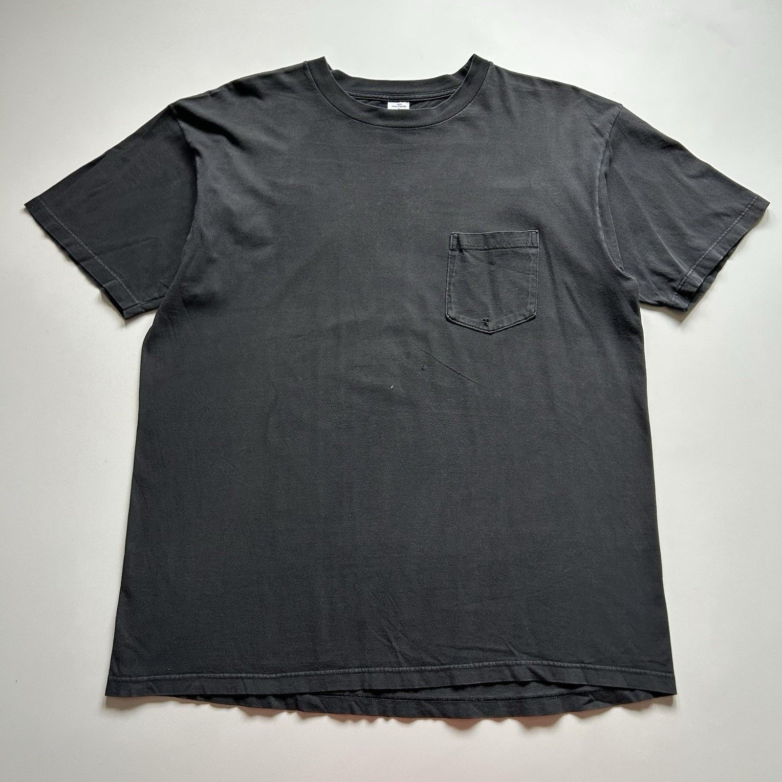 Vintage Vintage Sun Faded Black Pocket T-Shirt Large 90s Cotton USA Size US L / EU 52-54 / 3 - 1 Thumbnail