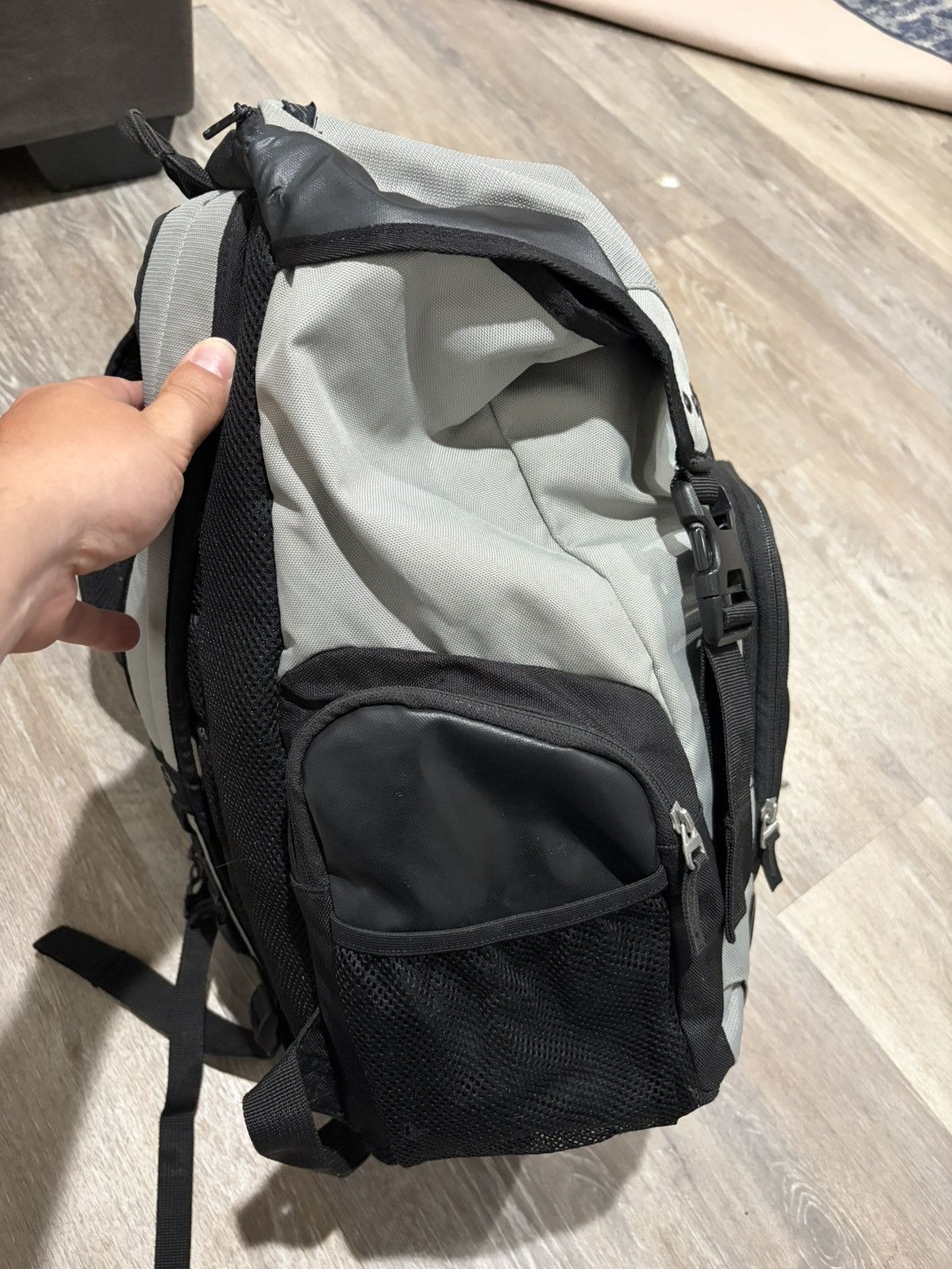 Oakley Oakley Kitchen Sink Backpack Grey Heavy Duty Travel Bag Size ONE SIZE - 9 Thumbnail
