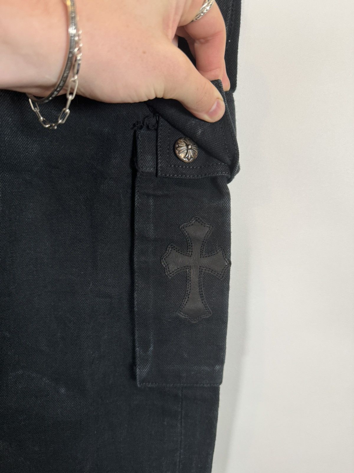 Chrome Hearts 🚭1/1 Vintage VIP Custom🚭 20 Silver Cargo Black Red Cross Size US 33 - 12 Thumbnail