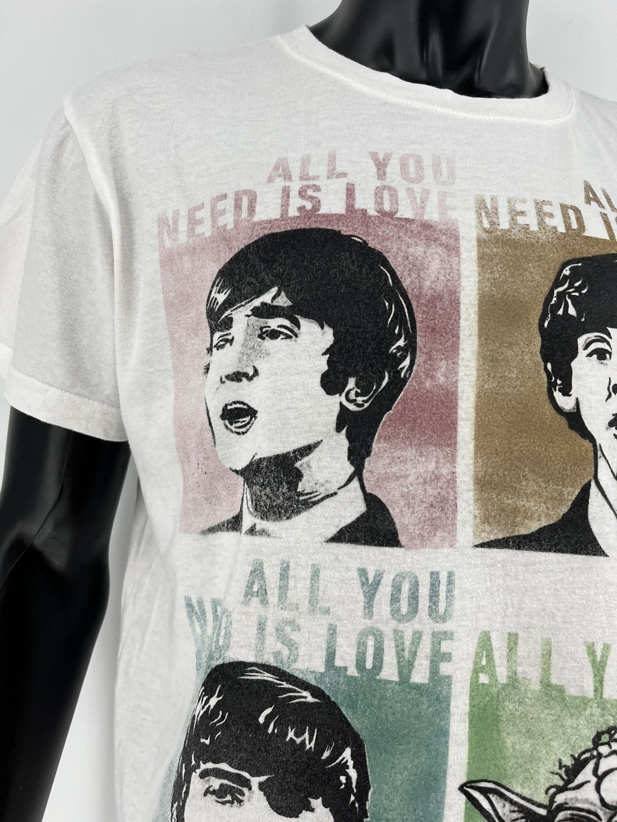 Band Tees × Vintage Vintage Tee Y2K The Beatles All You Need IS Love Size L Size US L / EU 52-54 / 3 - 11 Thumbnail