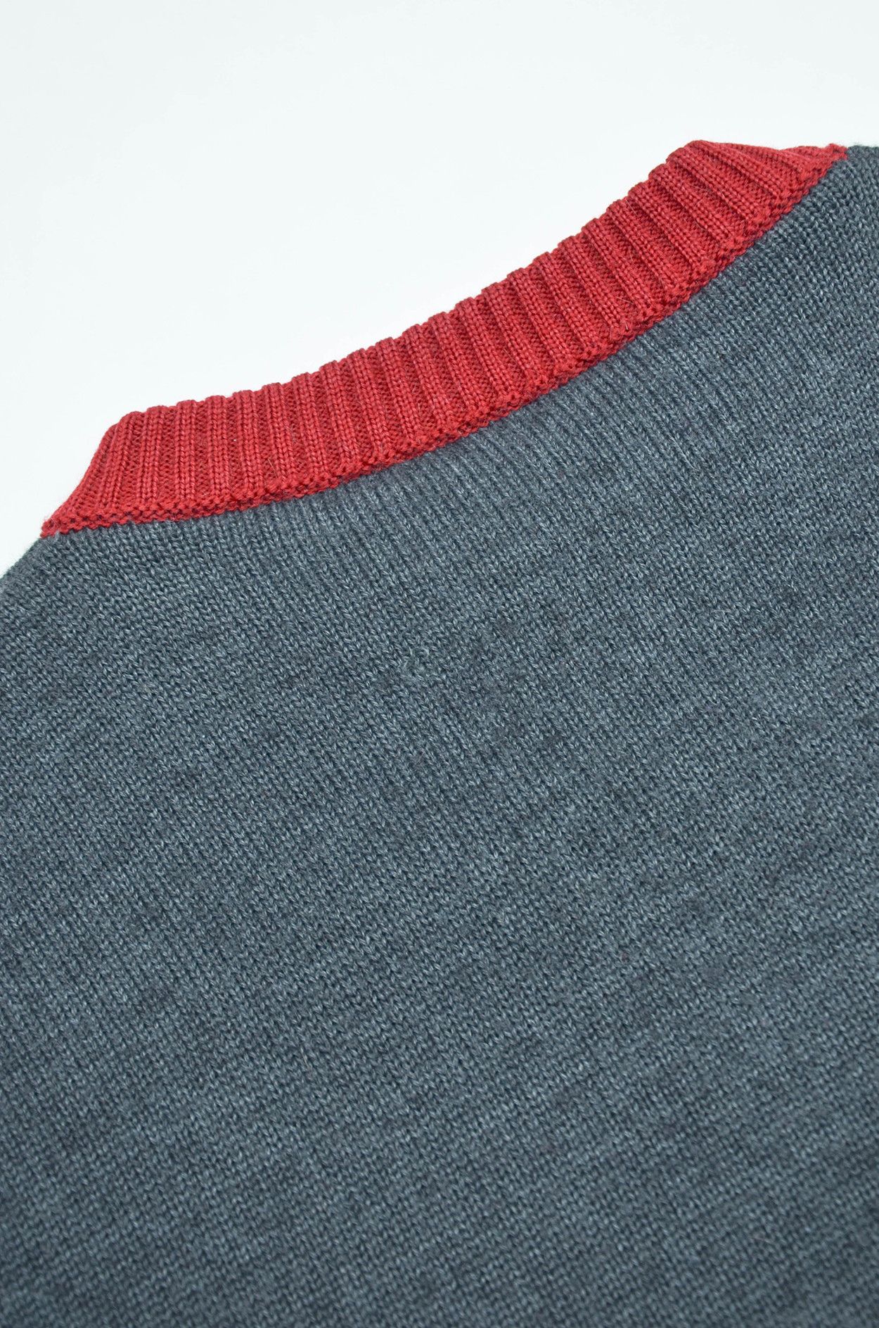 Vintage Vintage Belgian Wool Graphic Sweater Grey Red - Size XL Size XL / US 12-14 / IT 48-50 - 9 Thumbnail