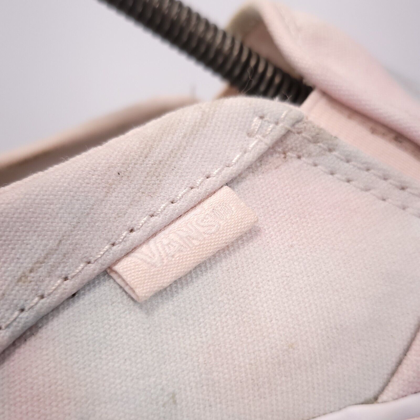 Vans Vans Off the Wall Shoe Womens Size 8.5 721356 Pink White Size US 8.5 / IT 38.5 - 8 Thumbnail