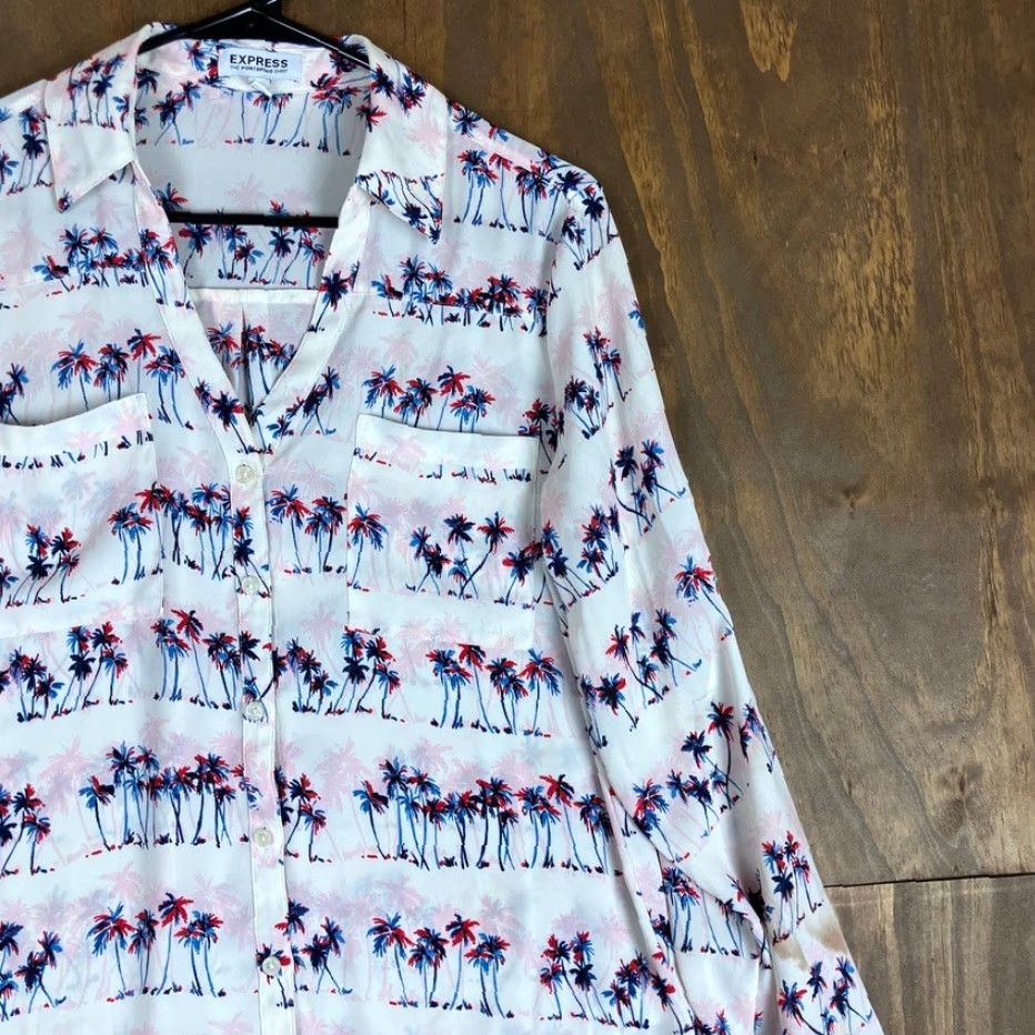 Express Express Blouse White Palm Tree Portofino V-Neck Button Down Sheer M Womens Size M / US 6-8 / IT 42-44 - 5 Thumbnail