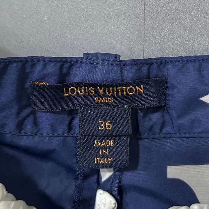 Louis Vuitton LV Monogram Bermuda Shorts 36 Size 26" / US 2 / IT 38 - 5 Thumbnail