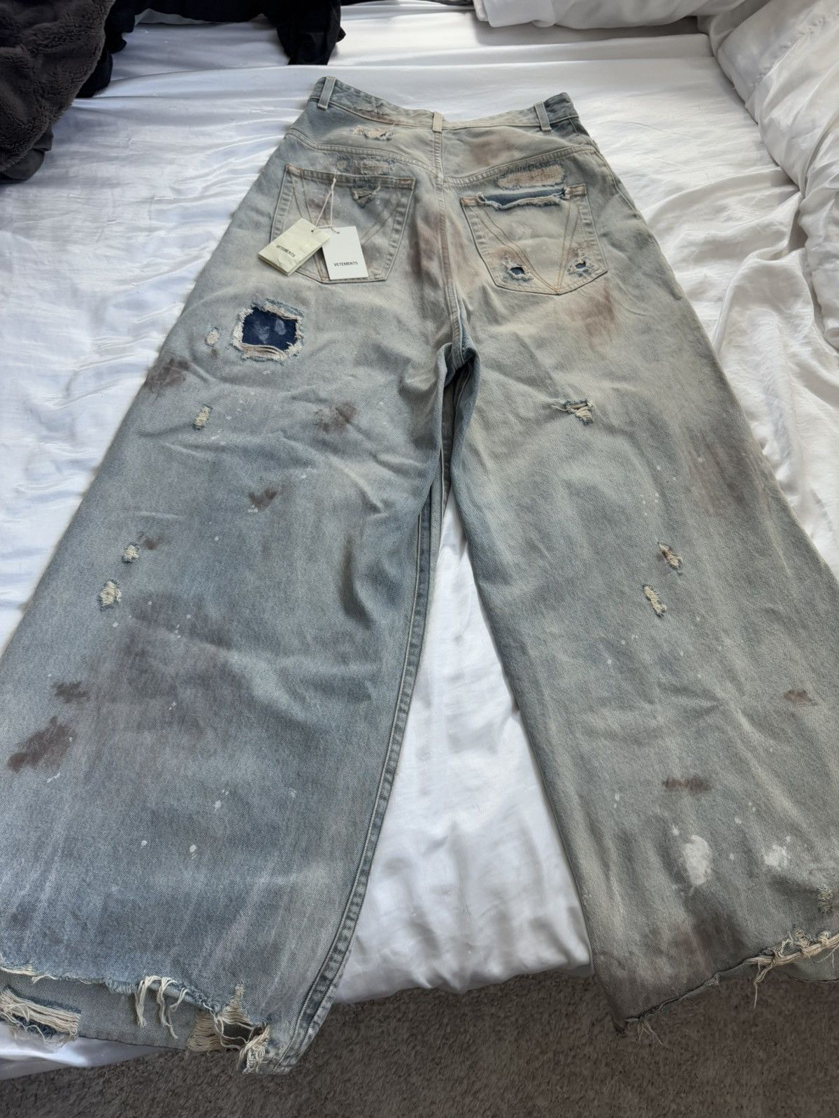 Vetements ***VERY RARE**** Trashed distressed VETEMENTS jeans Size US 30 / EU 46 - 2 Thumbnail
