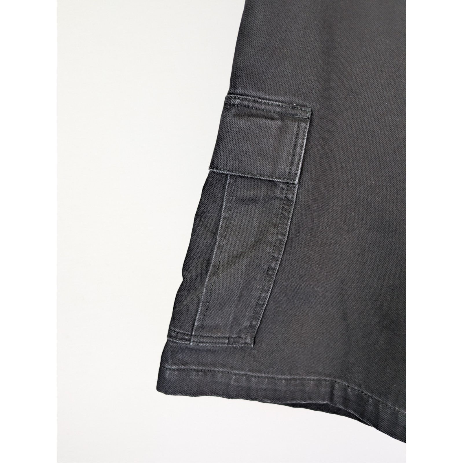 Vetements o1rshd1 Cargo Shorts in Black Size US 30 / EU 46 - 9 Thumbnail