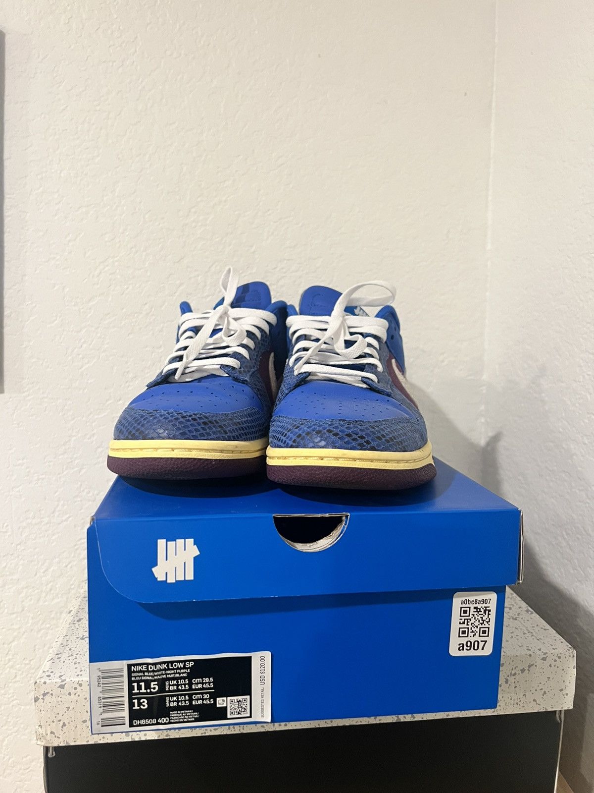 Nike × Undefeated Nike dunk low sp undefeated 5 Size US 11.5 / EU 44-45 - 2 Thumbnail
