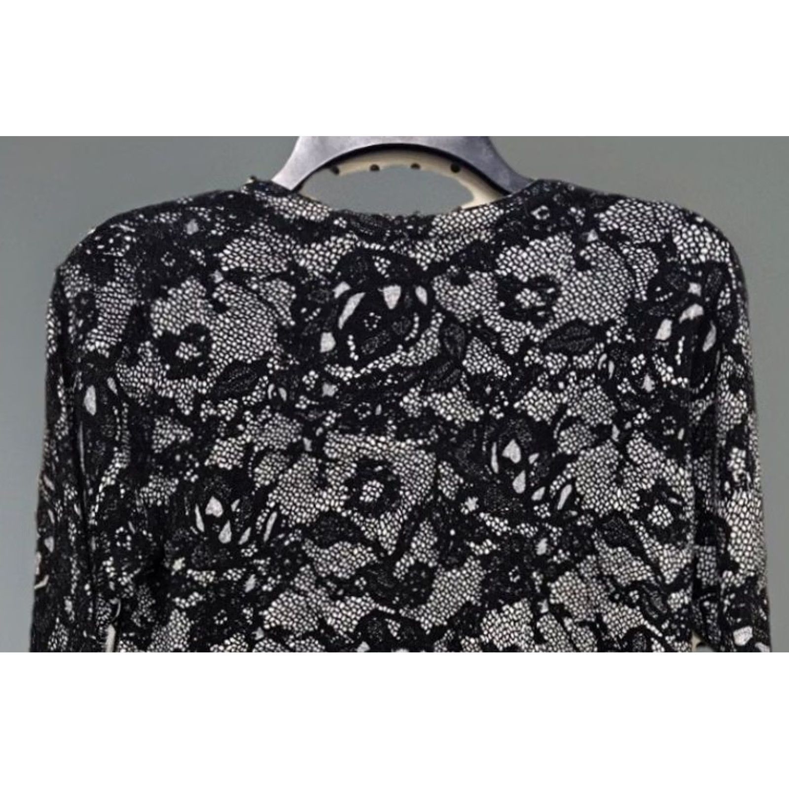 Vintage Cato Black Floral Lace Button Front Cardigan Scoop Neck Lightweight Knit Women S Small Pullover NWT Size S / US 4 / IT 40 - 5 Thumbnail