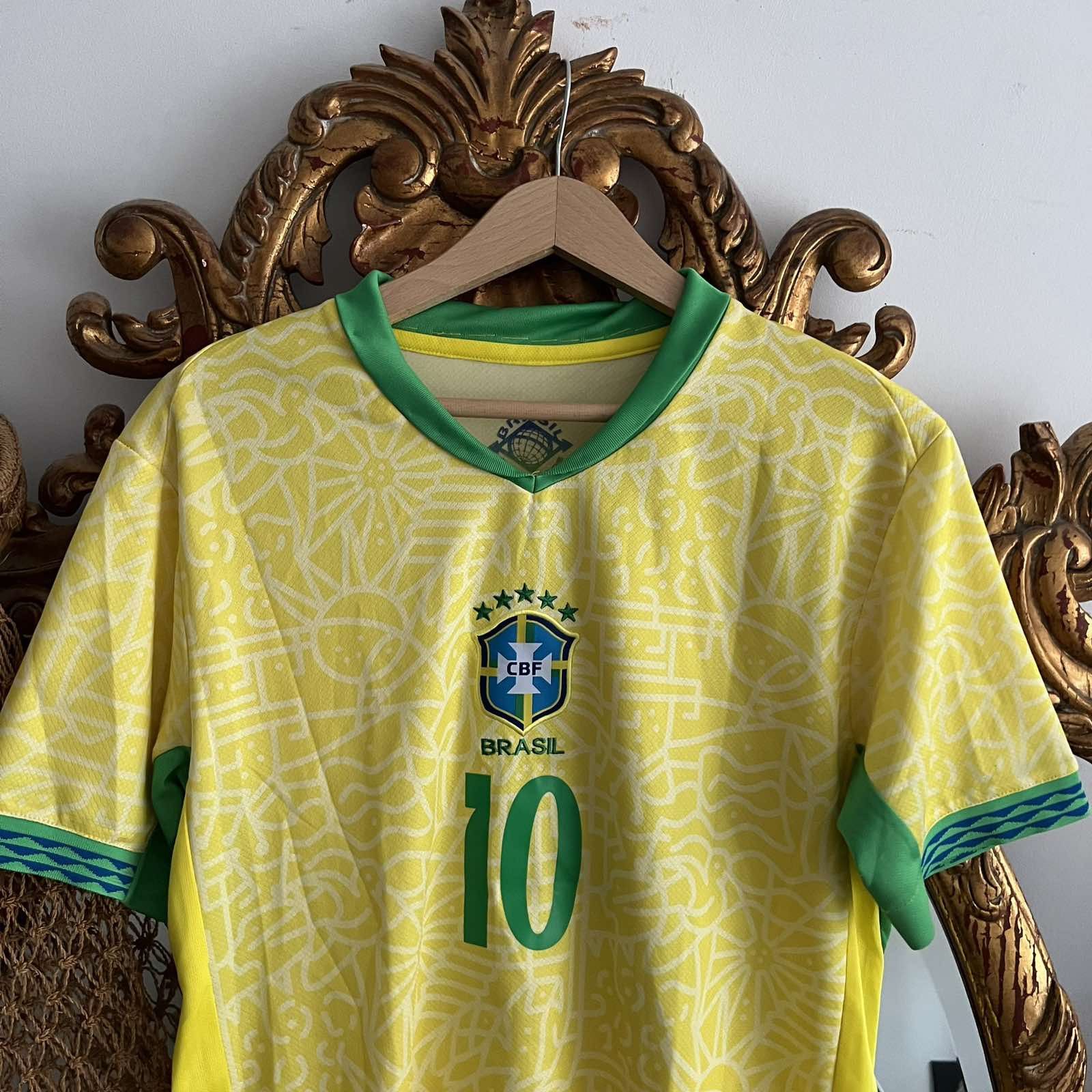 Other Vintage Y2K Brazil Soccer Graphic Jersey Shirt Size US M / EU 48-50 / 2 - 4 Thumbnail