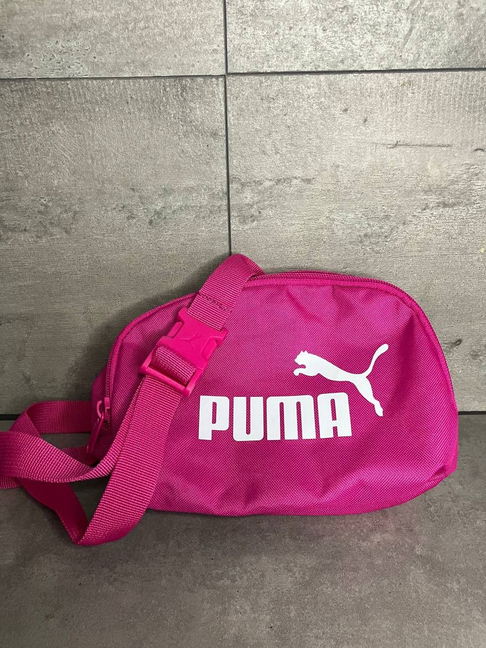 Puma New Puma Big Cat Logo Hip Bag Messenger Reflective 7690863 Size ONE SIZE - 1 Thumbnail