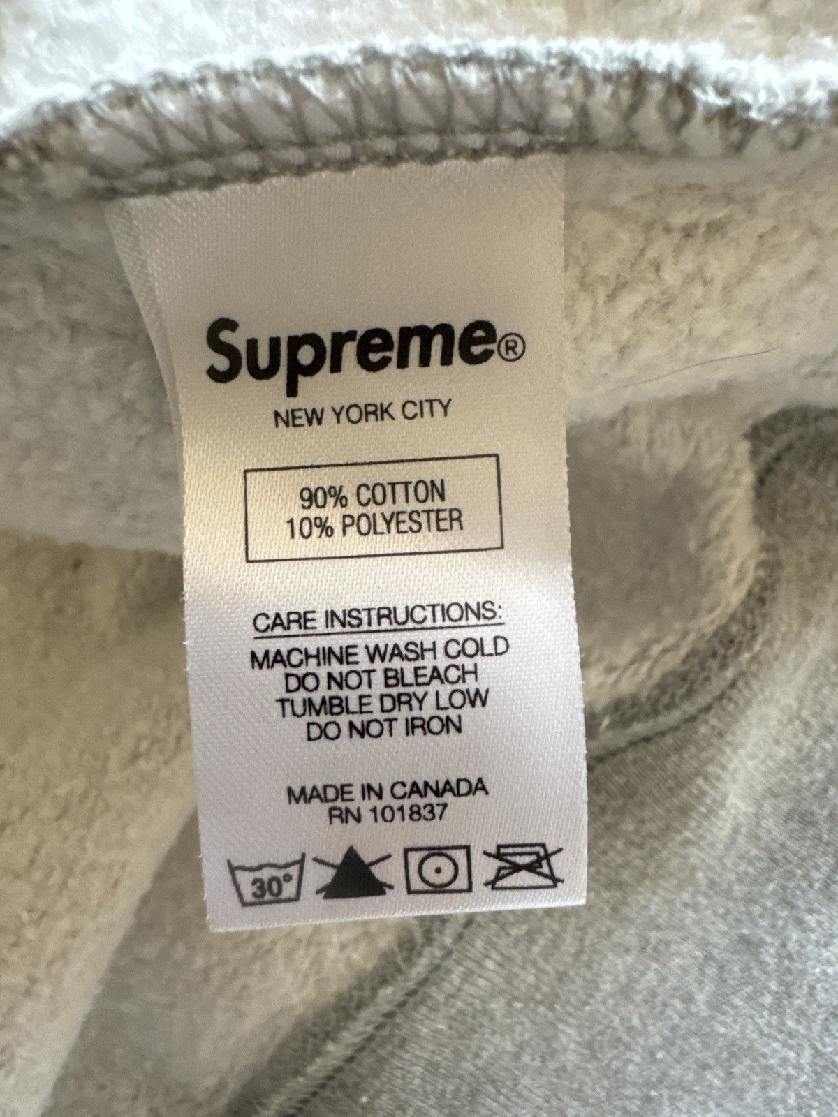 Supreme Supreme cutout logo crewneck Size US M / EU 48-50 / 2 - 7 Thumbnail