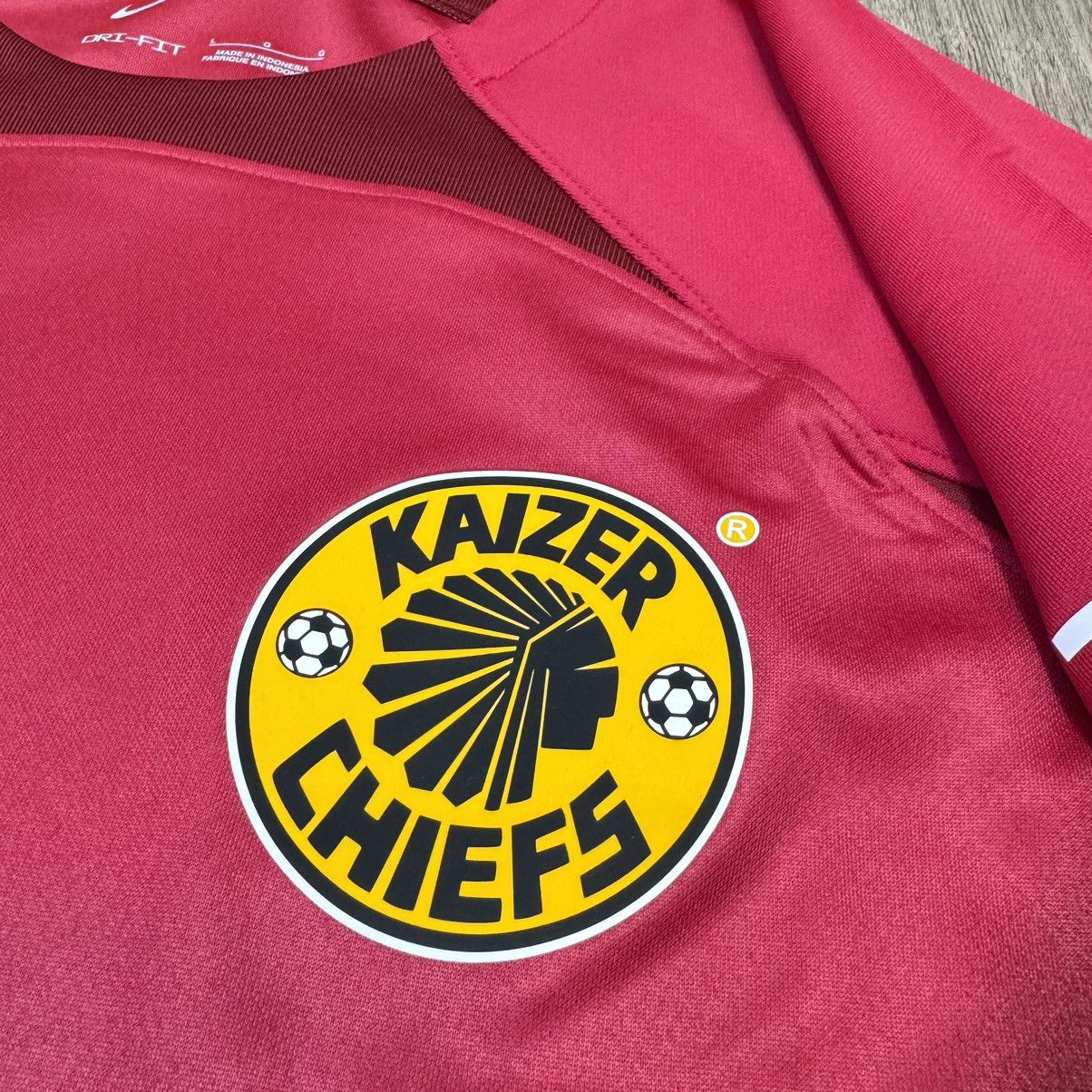 Nike Kaizer Chiefs 22/23 player issue gk jersey Size US L / EU 52-54 / 3 - 4 Thumbnail