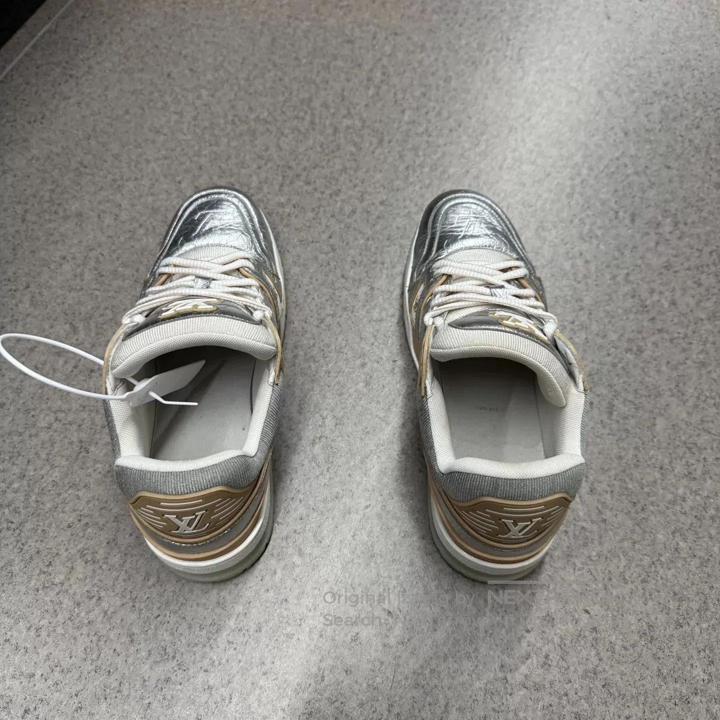 Louis Vuitton Silver Low-Top Sneakers Size 8. Size US 8 / EU 41 - 8 Thumbnail