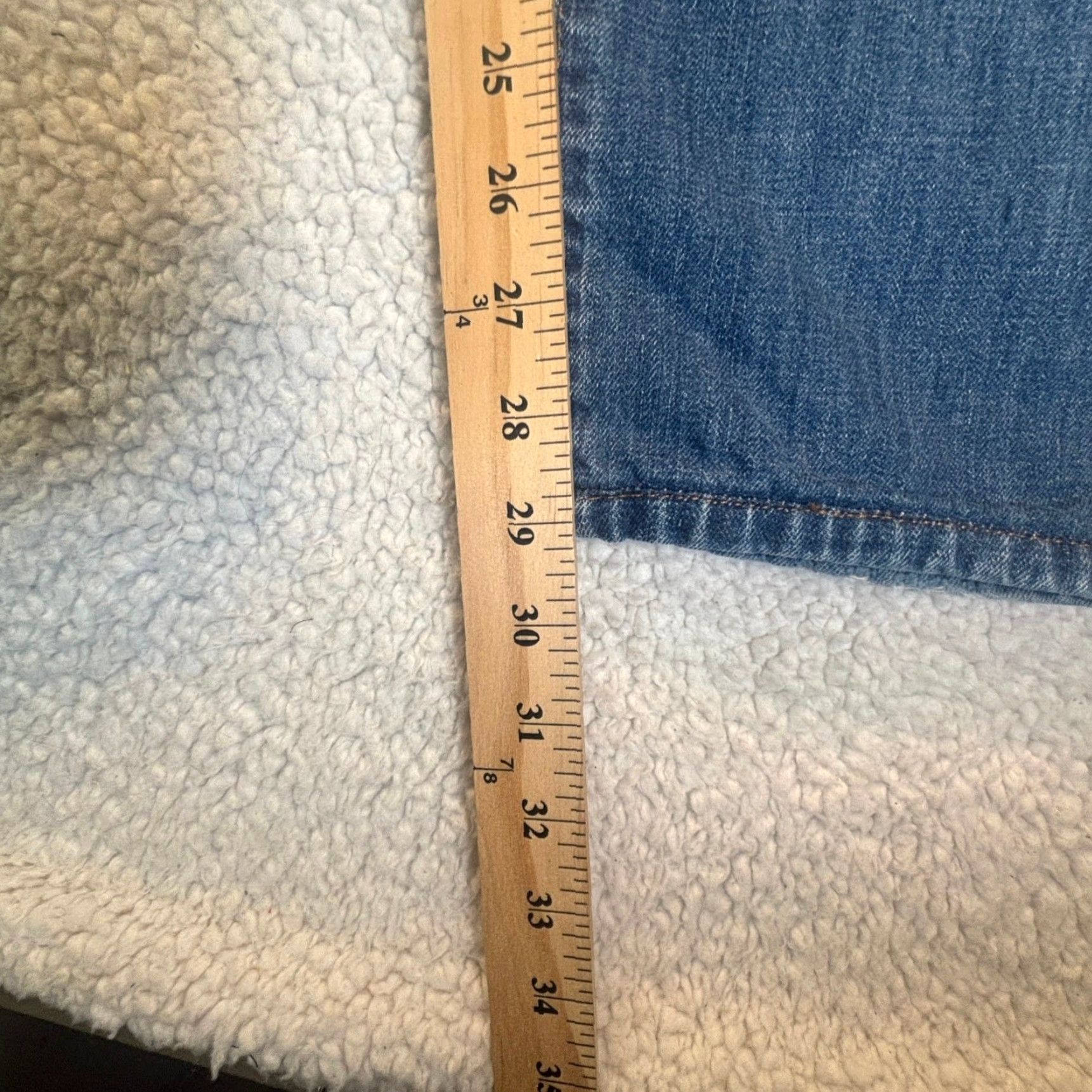 Lucky Brand Lucky 221 Original Straight Jeans Men’s 34x30 Medium Wash 100% Cotton Size US 34 / EU 50 - 6 Thumbnail