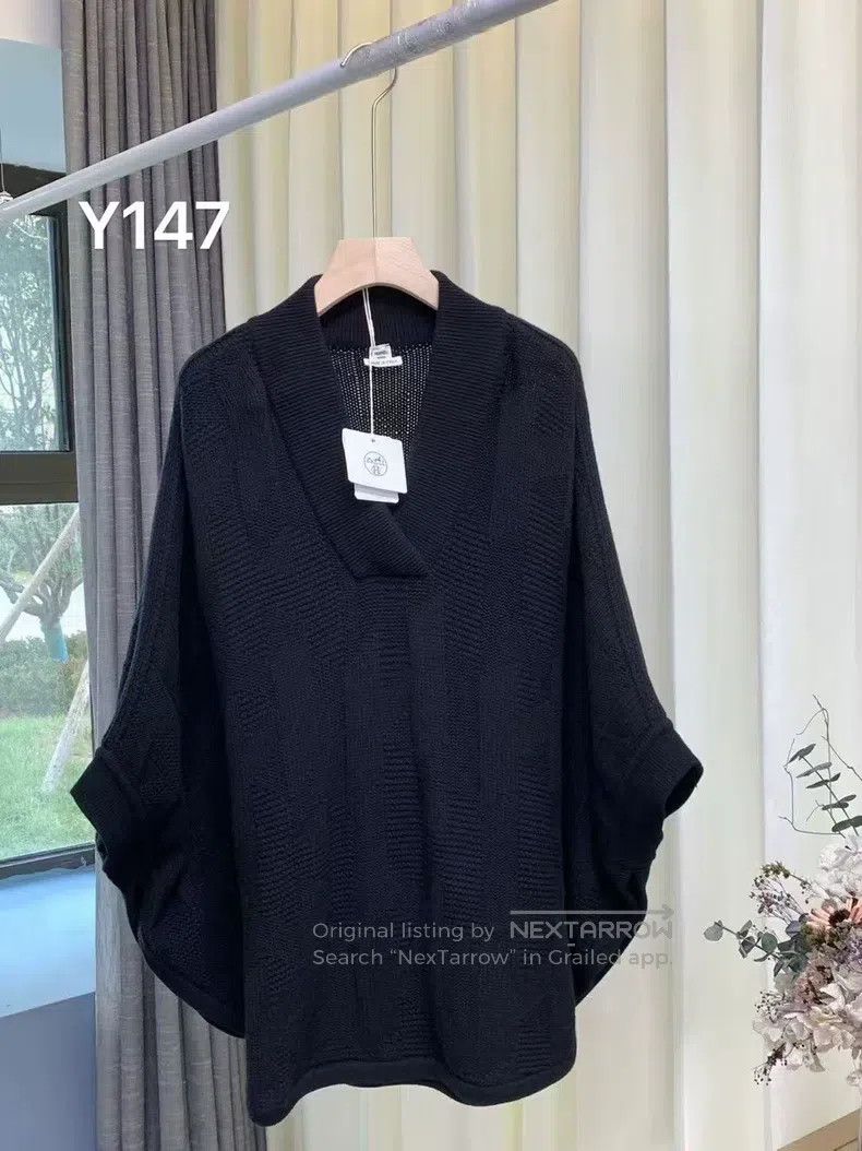 Hermes Hermes Cowl Neck Sweater Cloak Size XXS / US 00 / IT 34 - 1 Thumbnail