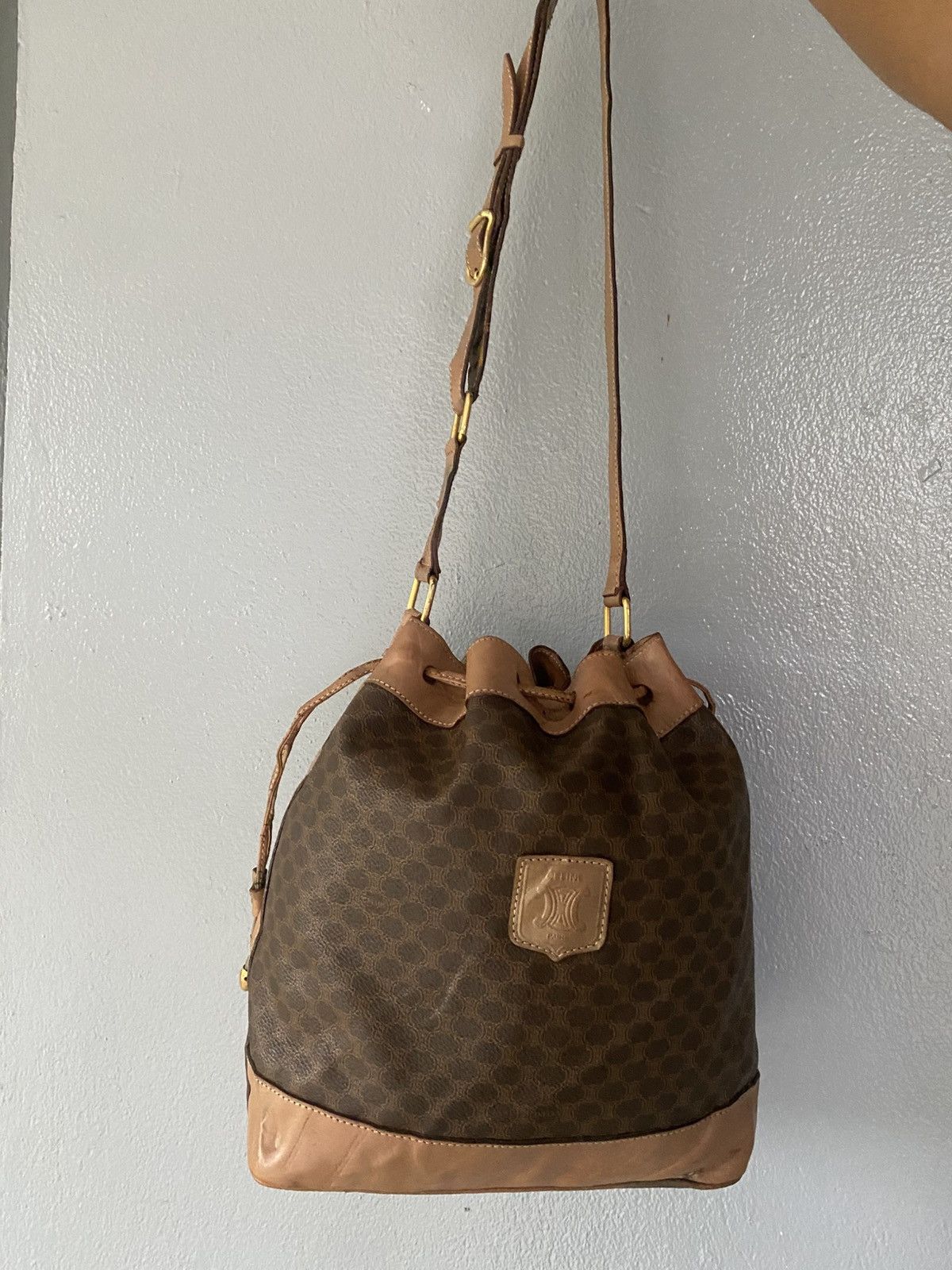 Celine × Vintage CELINE Macadam Blason Drawstring Bucket Shoulder bag brown. Size ONE SIZE - 5 Thumbnail