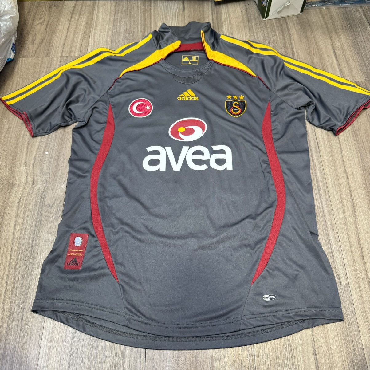 Adidas Galatasaray 06/07 third away #16 Carrusca Size US L / EU 52-54 / 3 - 1 Thumbnail