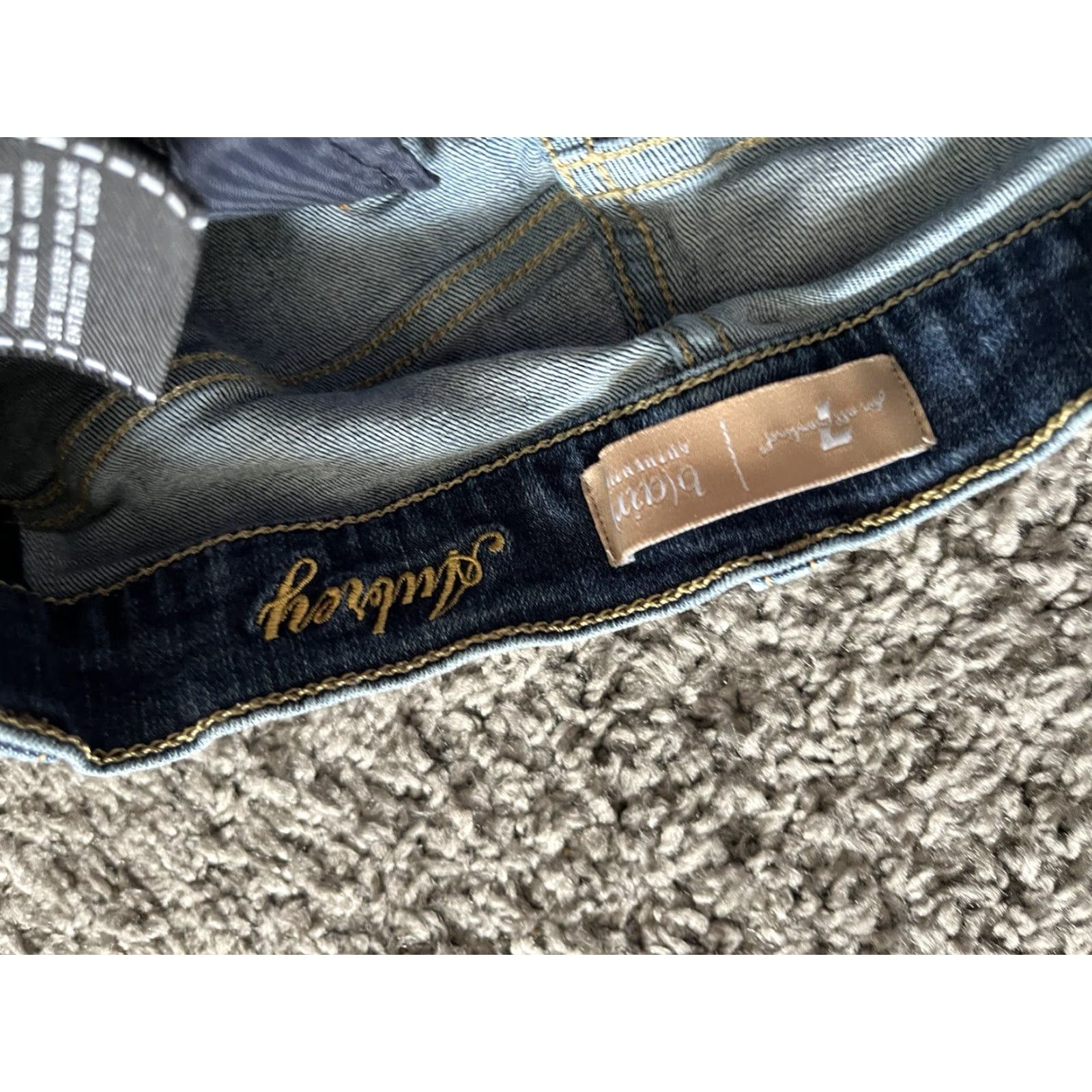 7 For All Mankind 7 For All Mankind Aubrey Jeans Womens Size 26 Tapered Denim Blue Medium Wash Size 26" / US 2 / IT 38 - 6 Thumbnail