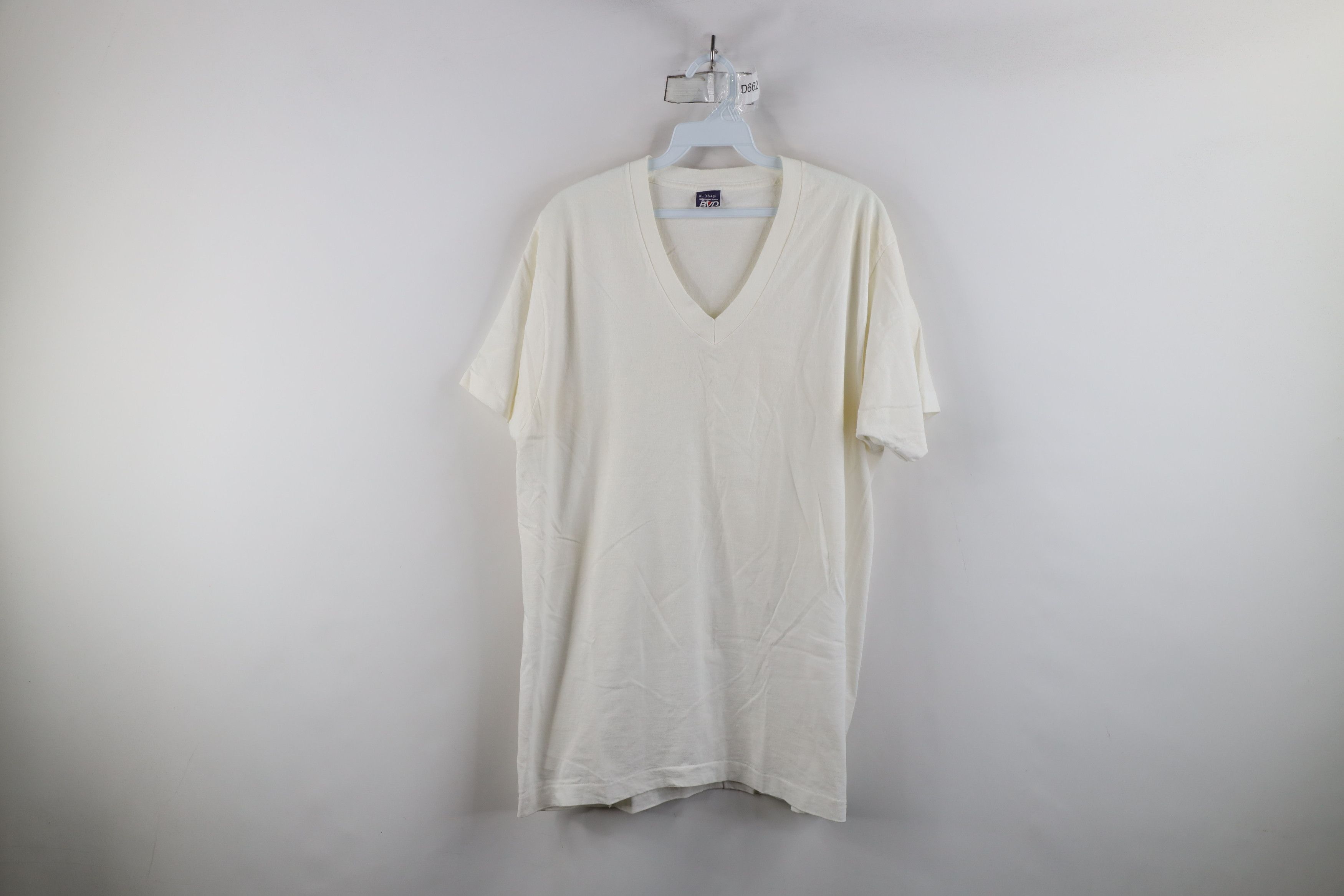 Vintage Vintage 70s Streetwear Blank Cotton V-Neck T-Shirt White USA Size US XL / EU 56 / 4 - 1 Thumbnail