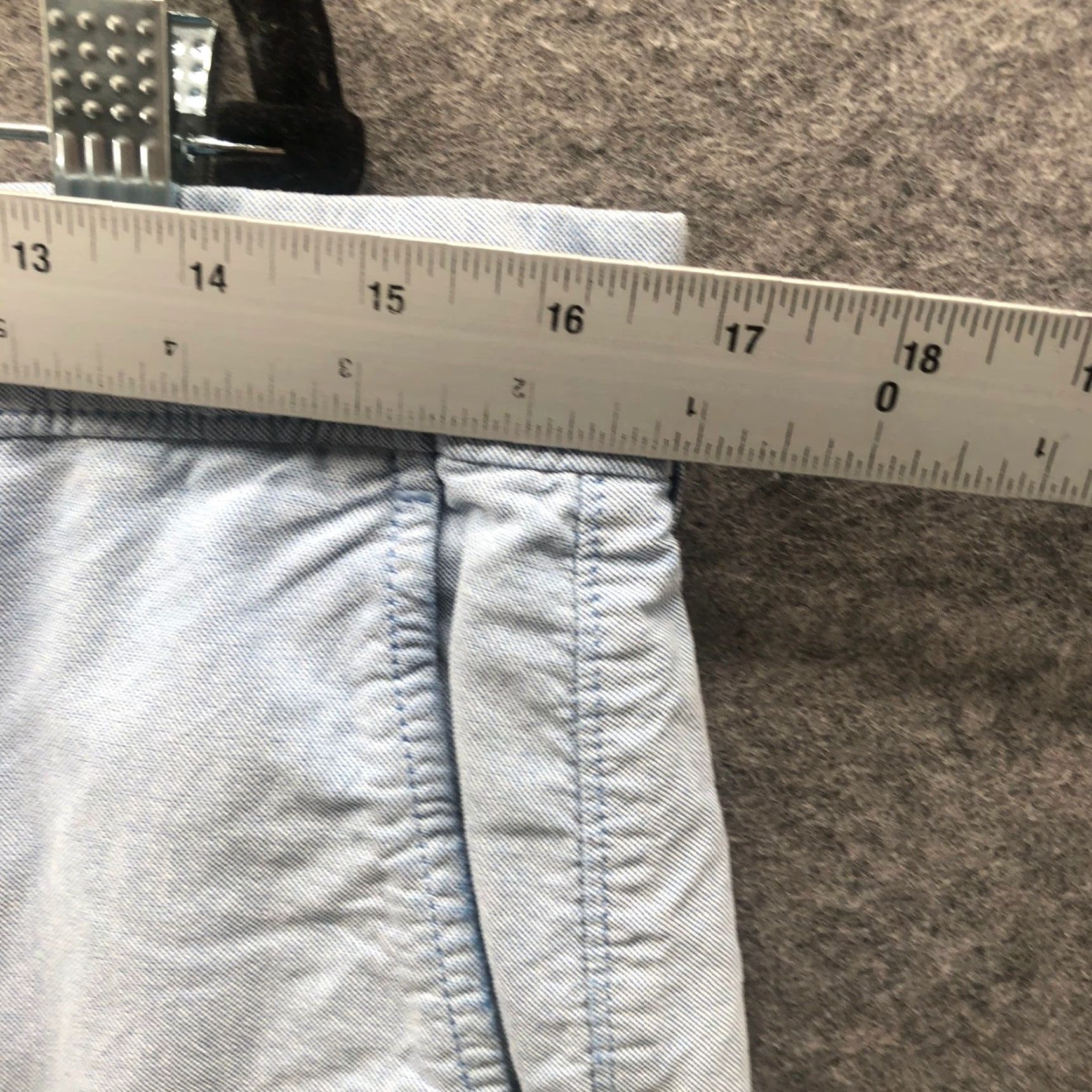 J.Crew J. Crew Chino Shorts Mens 32 Light Blue Cotton Flat Front 10.5" Lightweight Flat Front Pocket Back Button-Through Size US 32 / EU 48 - 6 Thumbnail