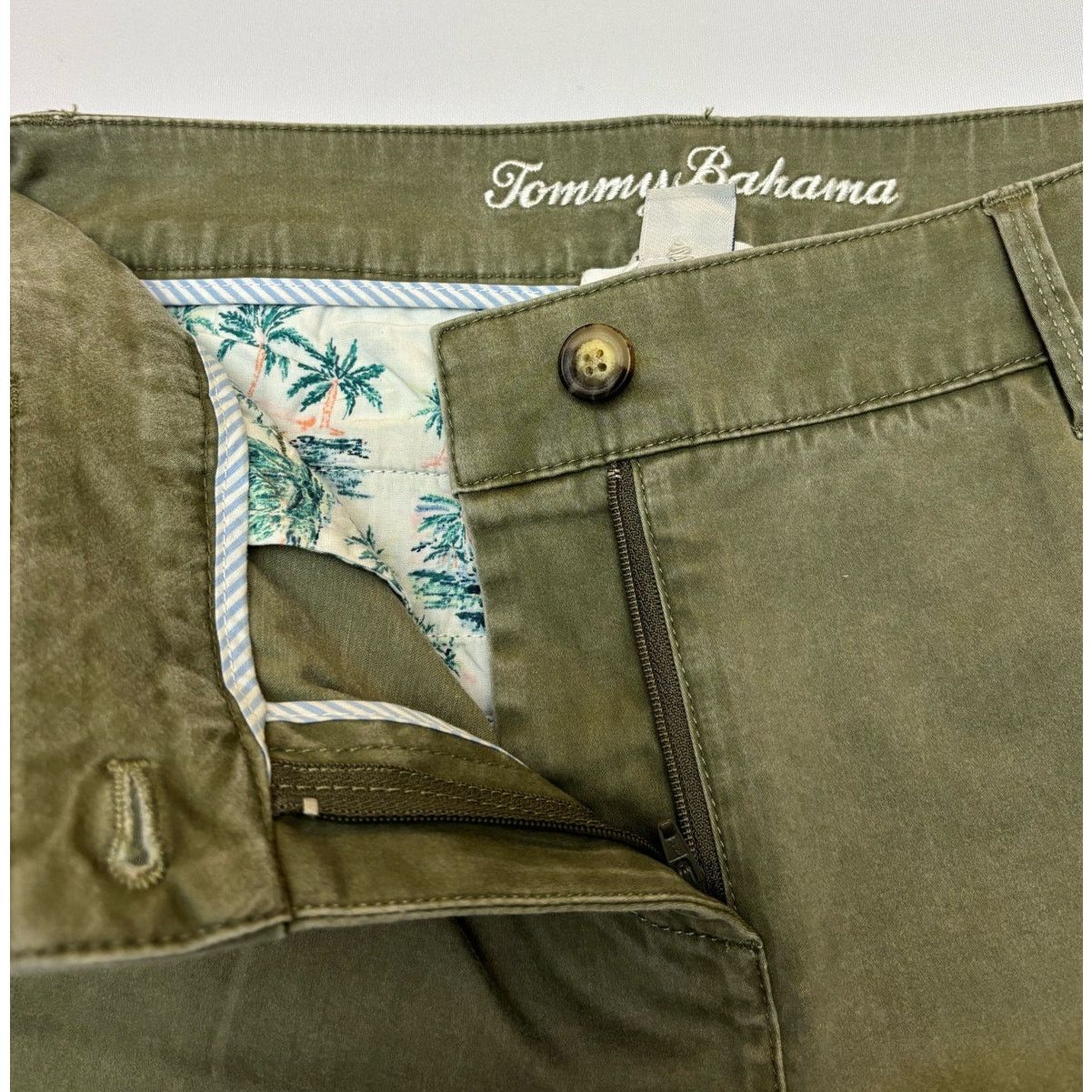 Tommy Bahama TOMMY BAHAMA Women's Size 6 Stretch Twill Capri Ankle Pants Size 28" / US 6 / IT 42 - 9 Thumbnail