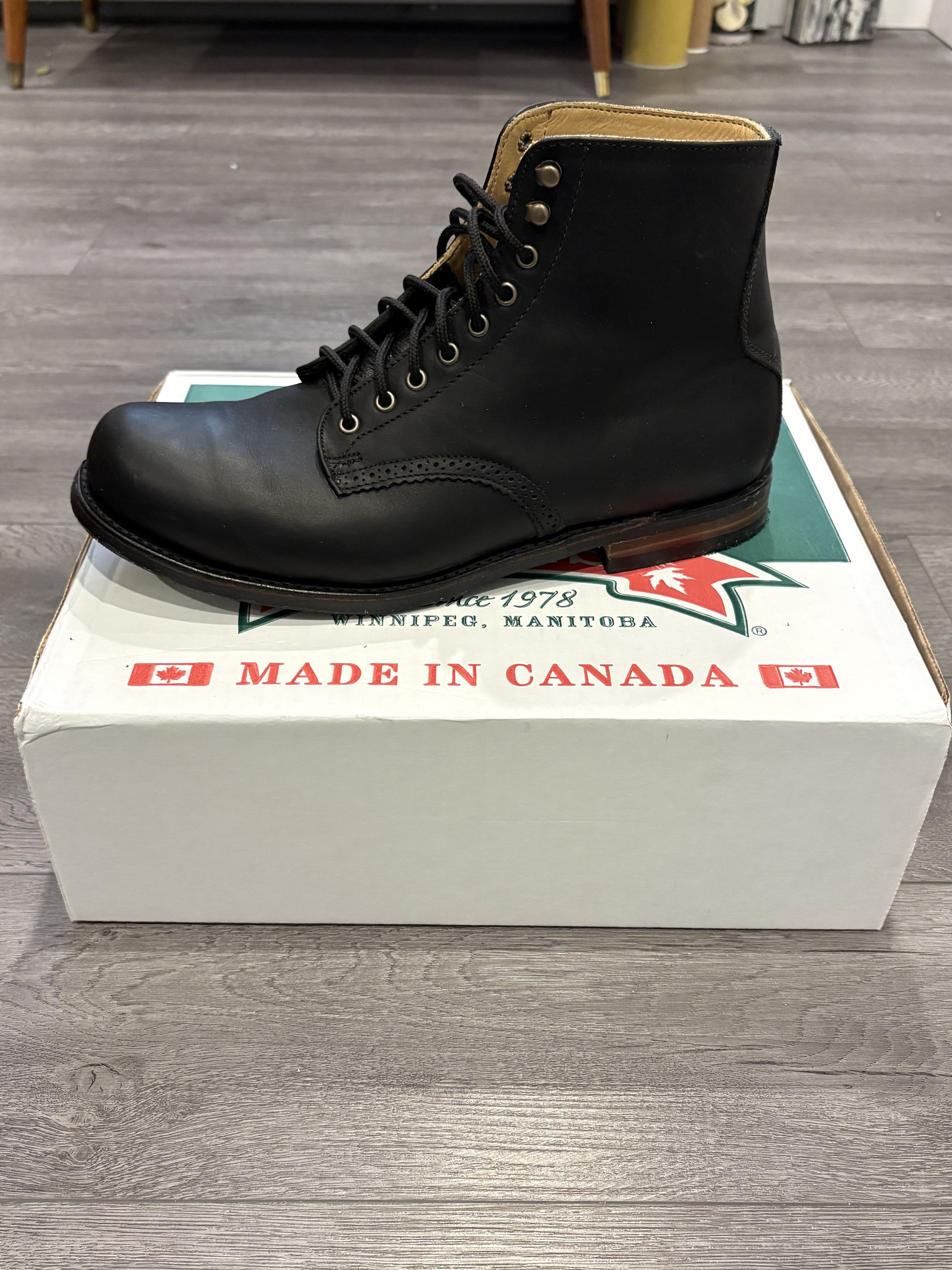 Canada West WM. Moorby 2835 Size US 10.5 / EU 43-44 - 4 Thumbnail
