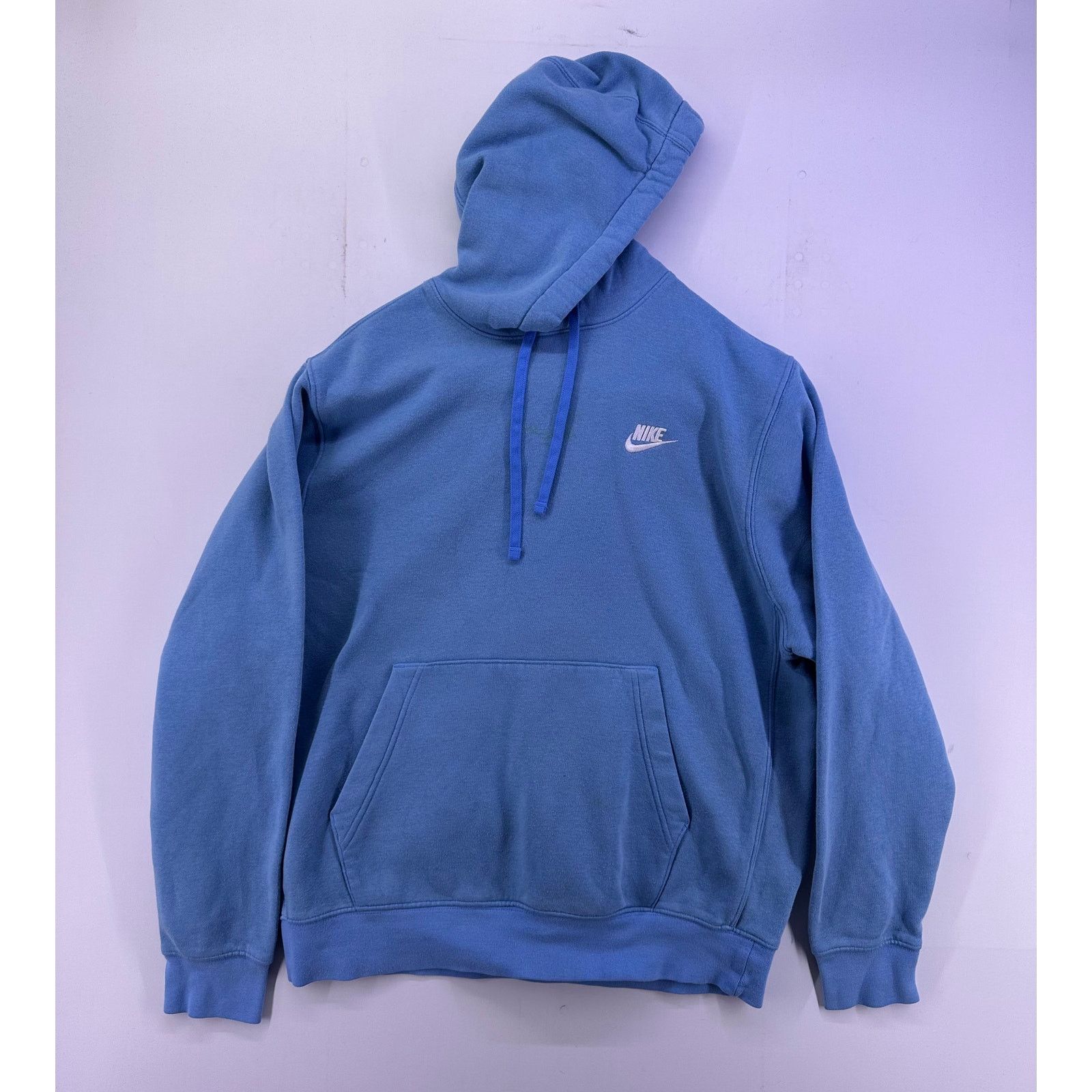 Nike Vintage Nike Light Blue Hoodie Size Medium Size US M / EU 48-50 / 2 - 1 Thumbnail