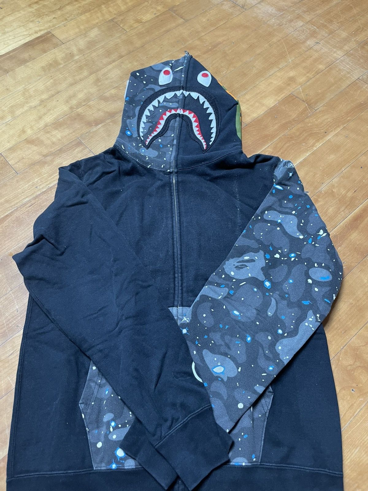Bape Bape Space camo Half shake hoodie Size US L / EU 52-54 / 3 - 3 Thumbnail