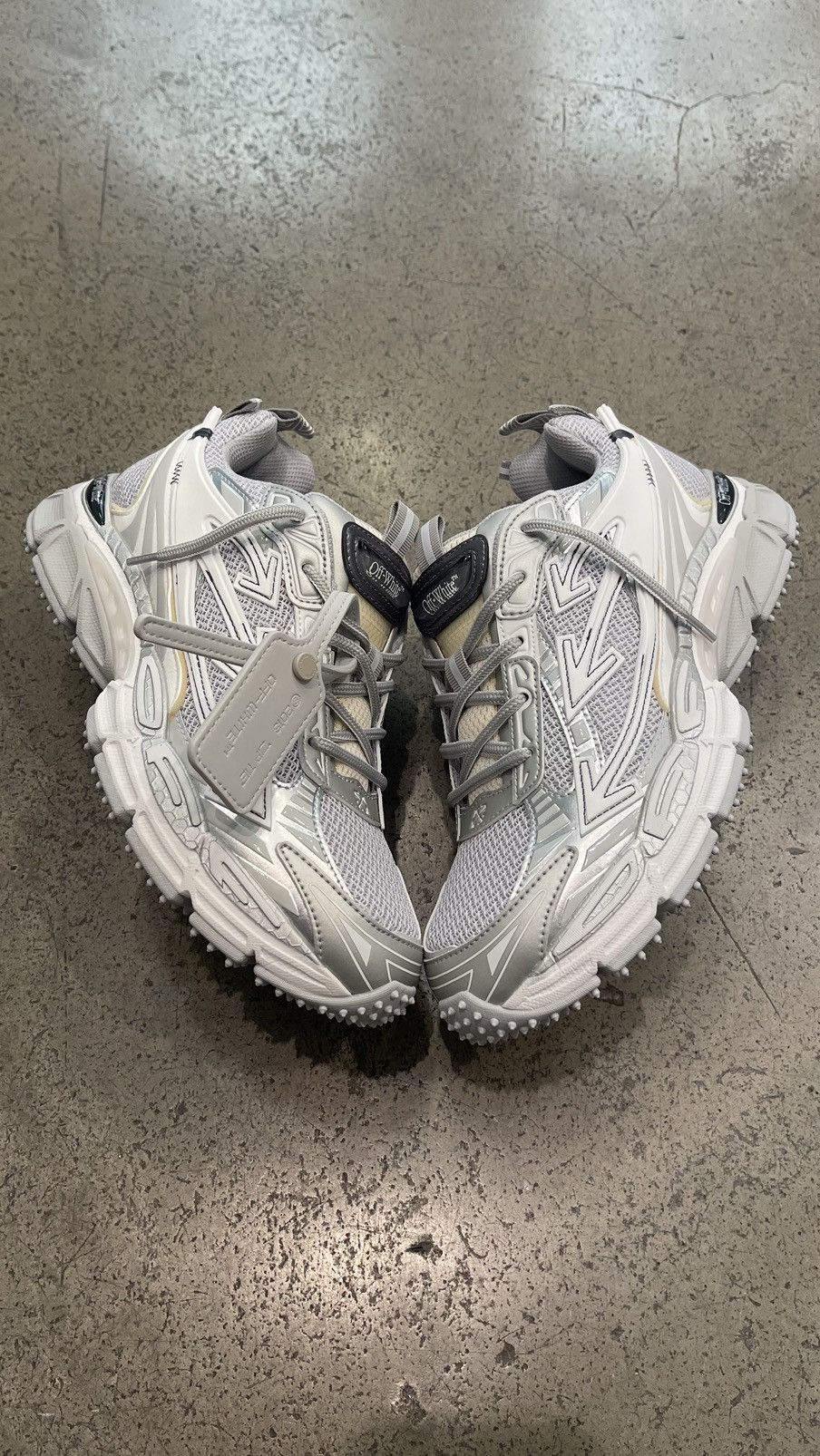 Off-White OFF-WHITE - Be Right Back Sneakers Grey Size US 9.5 / EU 42-43 - 1 Thumbnail