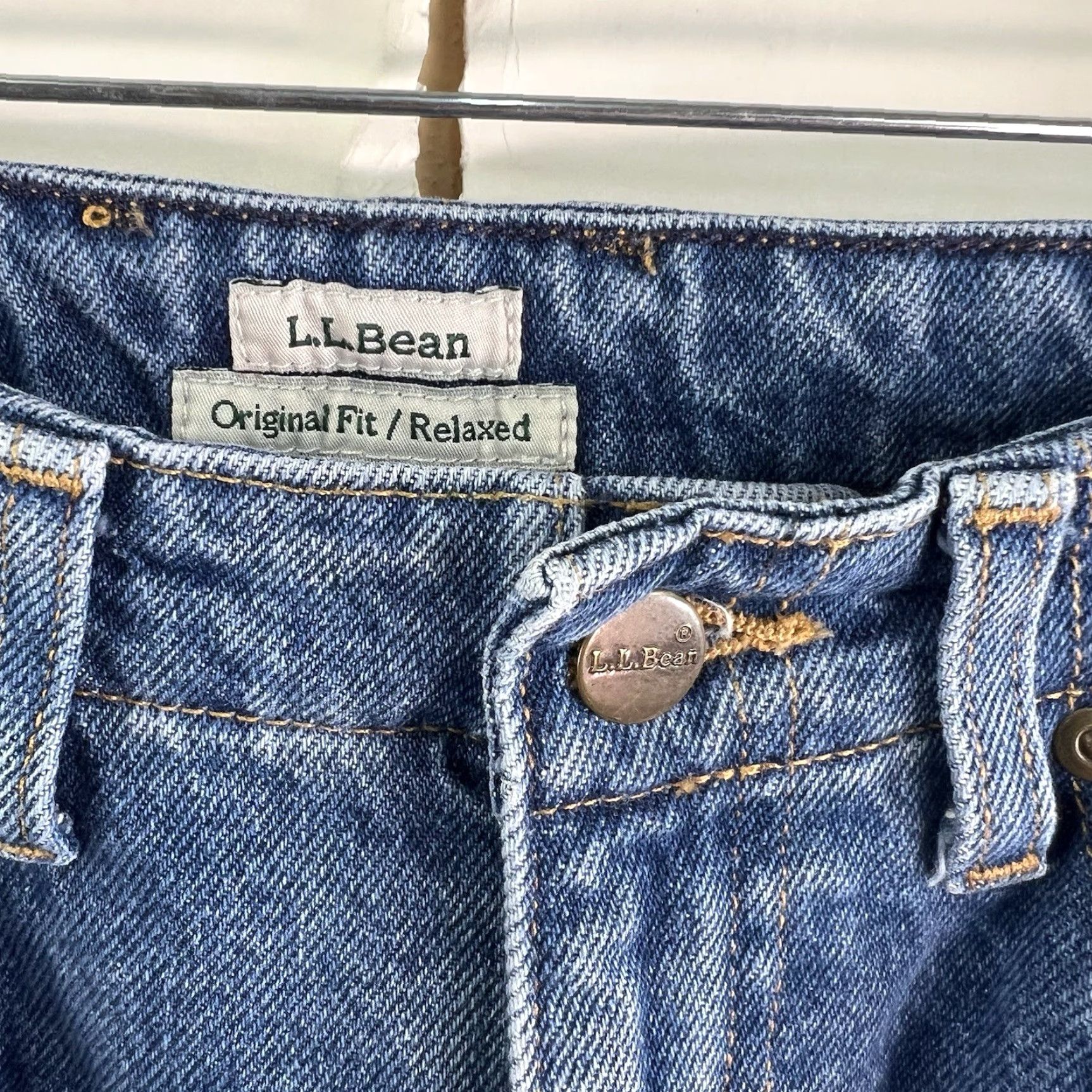 Vintage VINTAGE L.L. Bean Women's Denim Jeans Size 8 Relaxed Fit High Rise Blue 30x30 Straight Leg Size 30" / US 8 / IT 44 - 5 Thumbnail