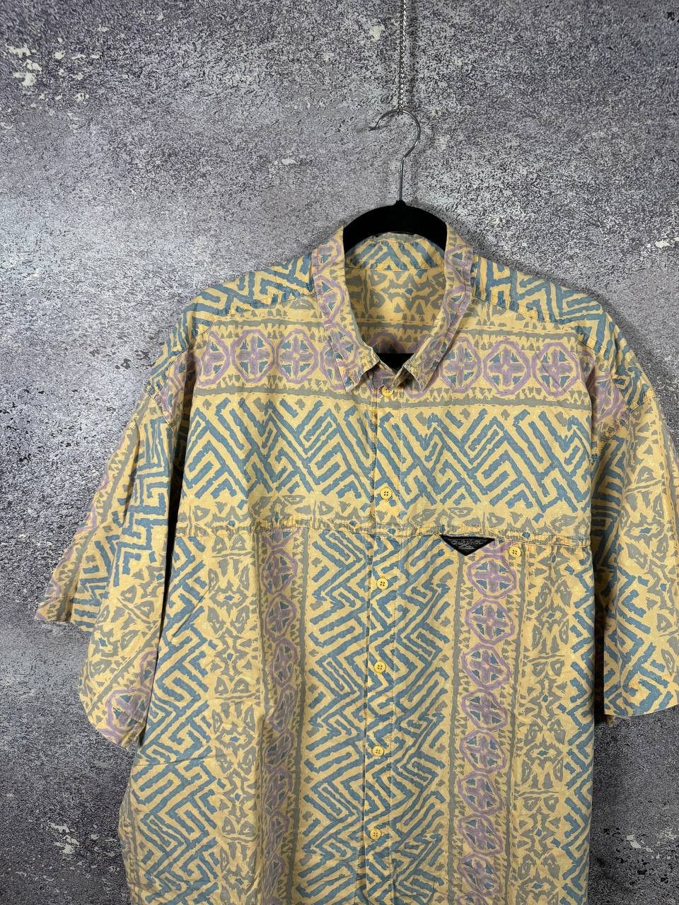 Quiksilver 90's Qiuksilver Vintage AOP Aztec Surf USA Corduroy Shirt Size US XXL / EU 58 / 5 - 2 Thumbnail