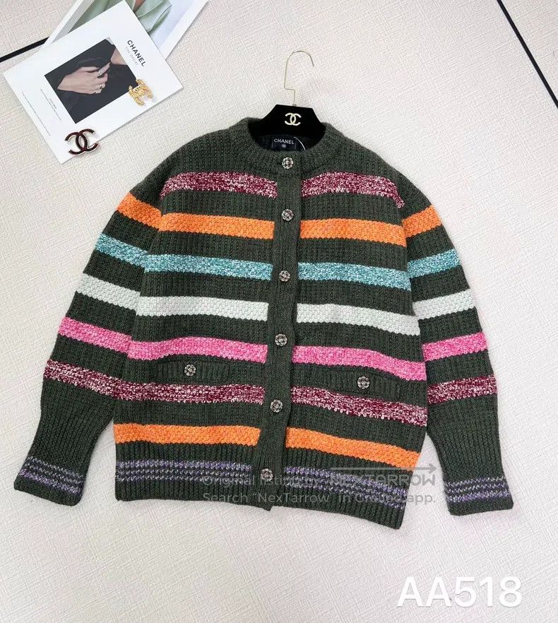 Chanel Chanel Gemstone buckle colourful striped sweater coat Size XS / US 0-2 / IT 36-38 - 1 Thumbnail