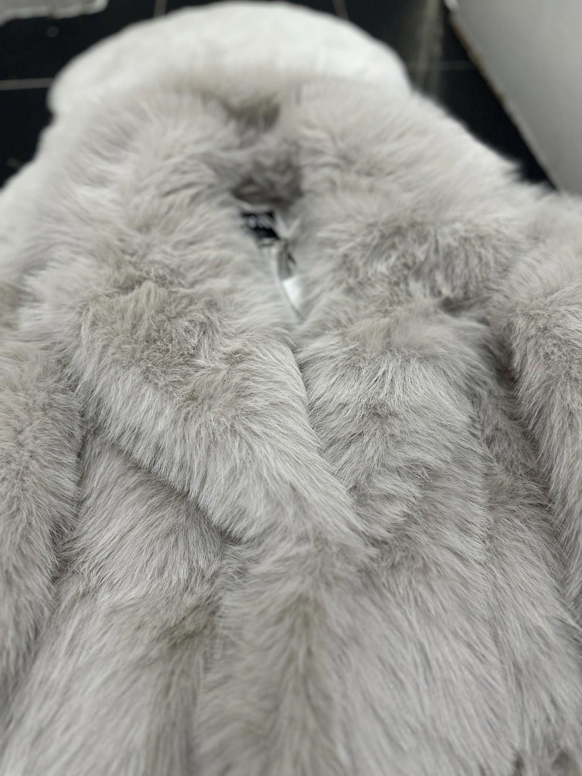 Zara ZARA faux fur coat with buttons BNWT Size S / US 4 / IT 40 - 2 Thumbnail