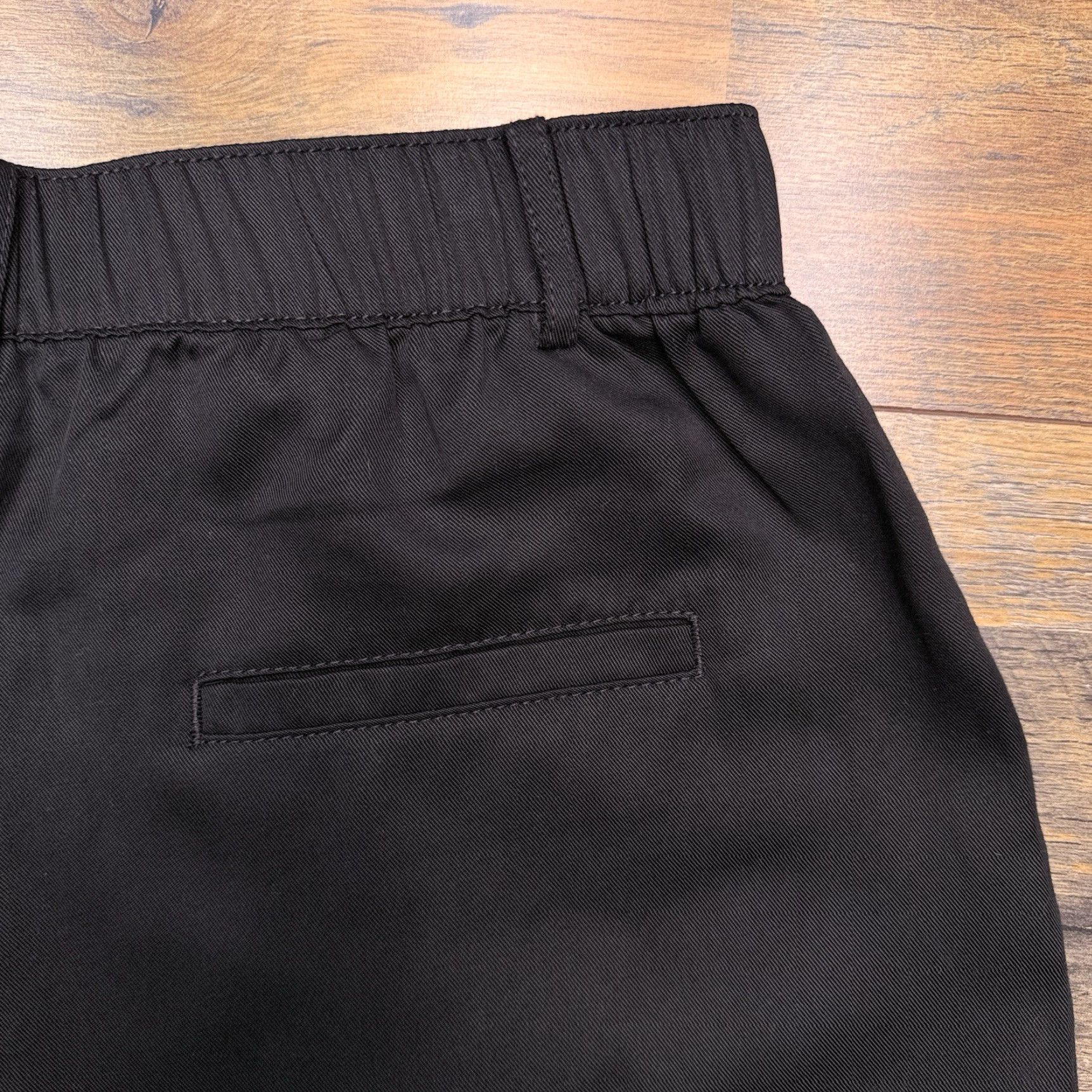 Loft Loft Paperbag Shorts Womens 6 Black High Rise Stretch Pleated Elastic Waist New Size 28" / US 6 / IT 42 - 7 Thumbnail