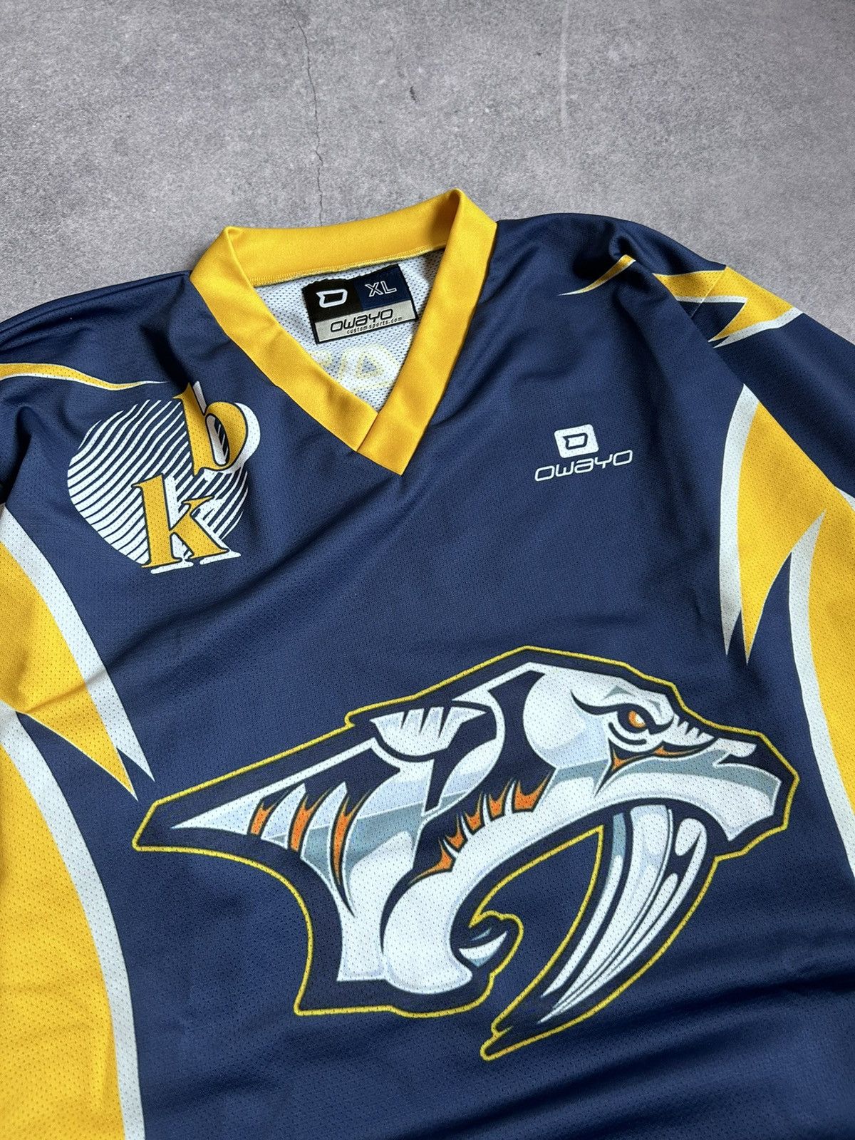 NHL × Vintage Vintage OWAYO Predator 🐆 jersey 19 big logo Size US XL / EU 56 / 4 - 3 Thumbnail