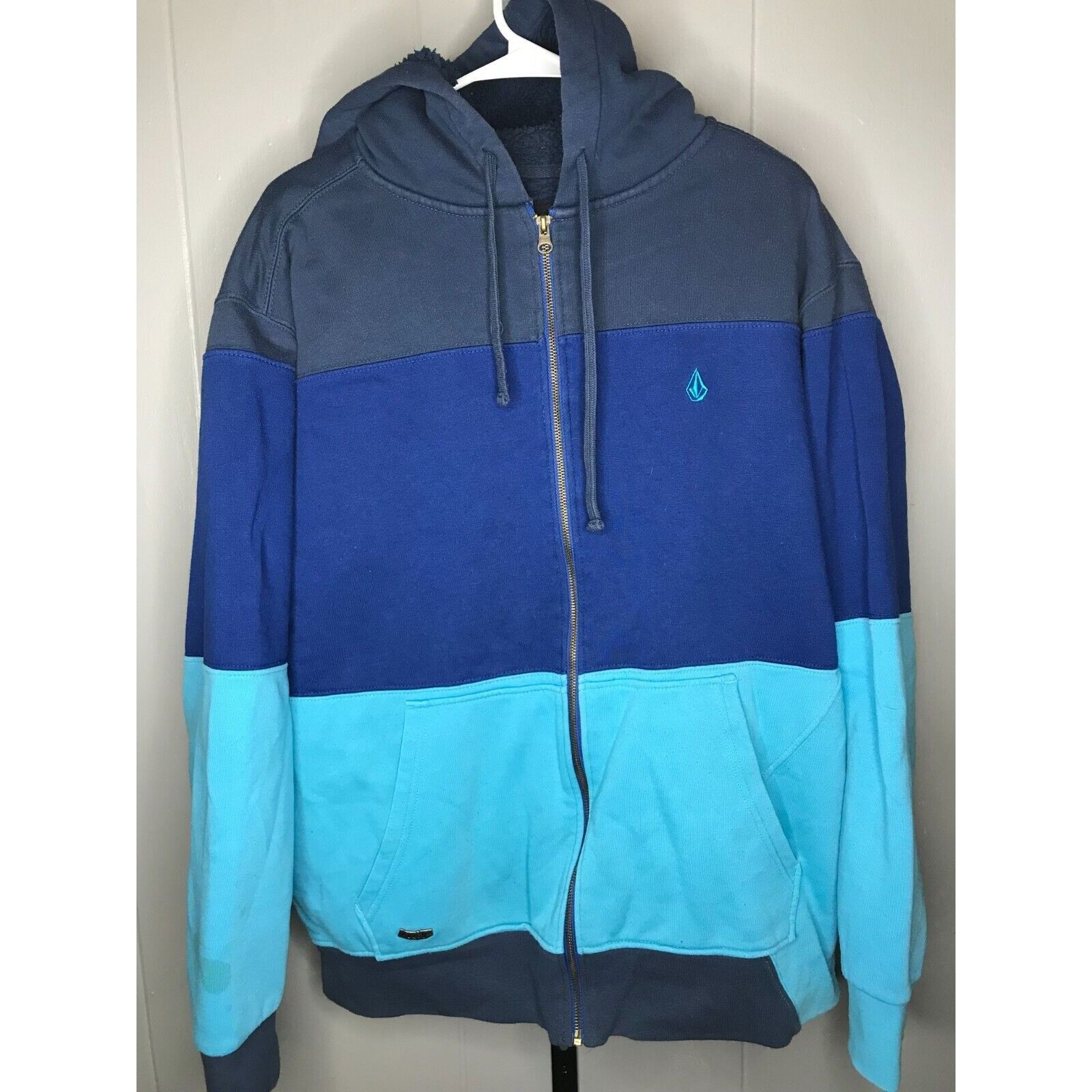 Vintage × Volcom Vintage Y2K Volcom Mens Lg heavyweight Lined sherpa Hoodie F Size US L / EU 52-54 / 3 - 1 Thumbnail