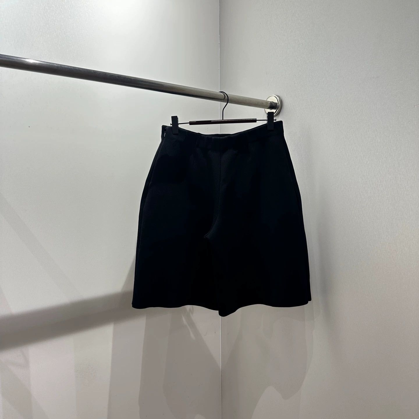 Christian Dior Monsieur Christian Dior mar148 solid casual shorts 38 Size 27" / US 4 / IT 40 - 2 Thumbnail