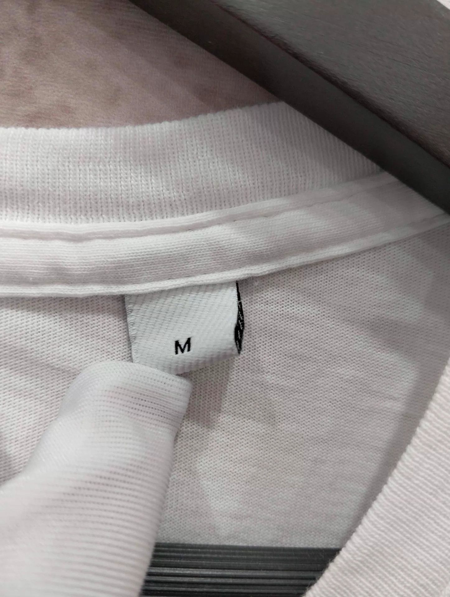 Burberry Burberry White Embroidered B Logo Crewneck T-Shirt M Size US M / EU 48-50 / 2 - 4 Thumbnail