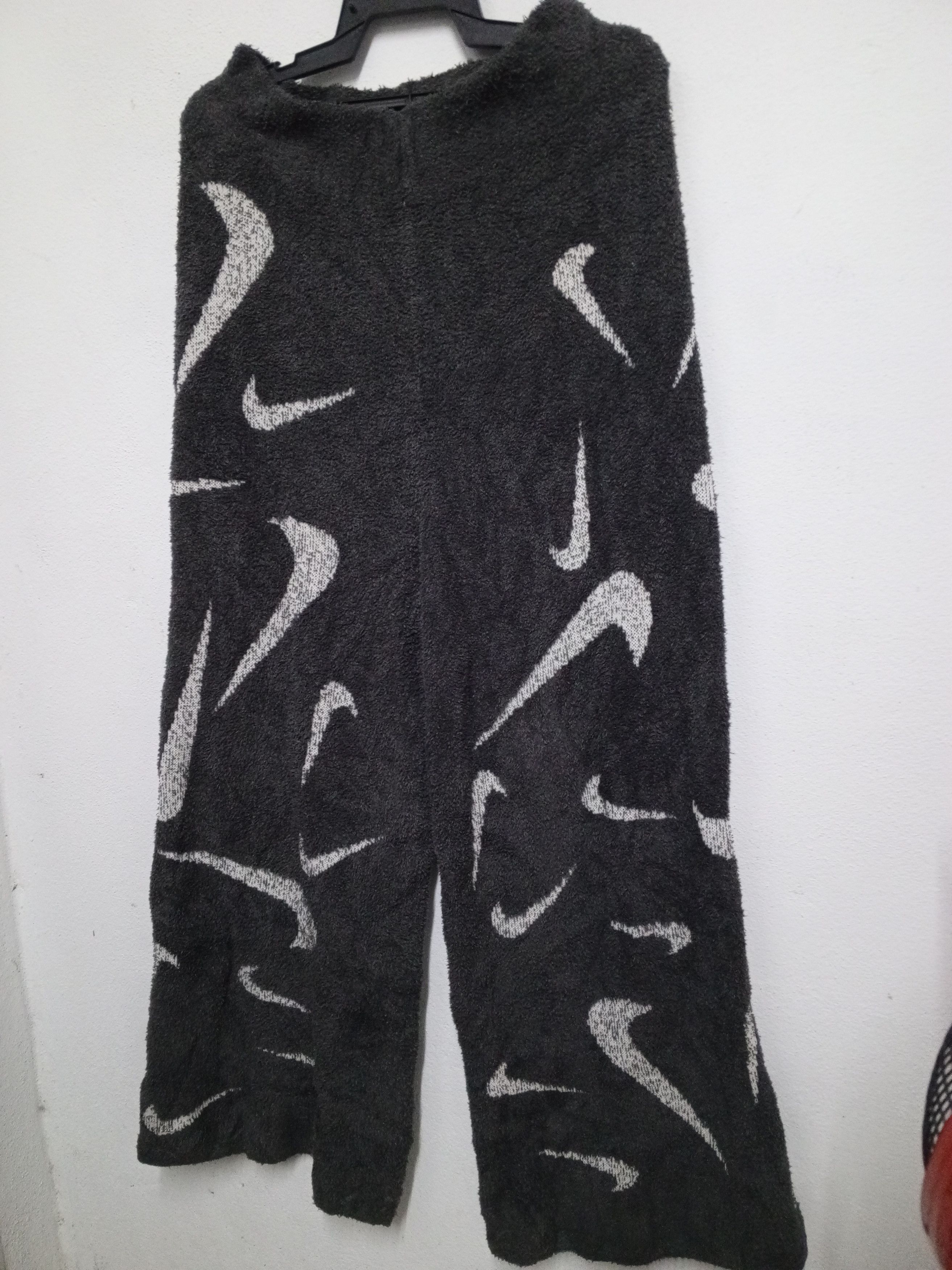 Nike Nike buggy Phoenix Cozy Boucle Knit Pants Women's Ash Grey Size 40" / US 18 - 3 Thumbnail