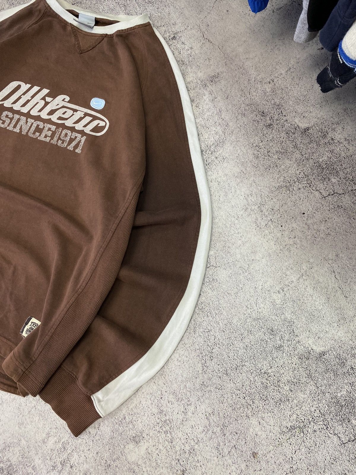 Nike × Vintage NIKE VINTAGE BROWN LONG SLEEVE FADED #19 JAPANESE Size US L / EU 52-54 / 3 - 9 Thumbnail