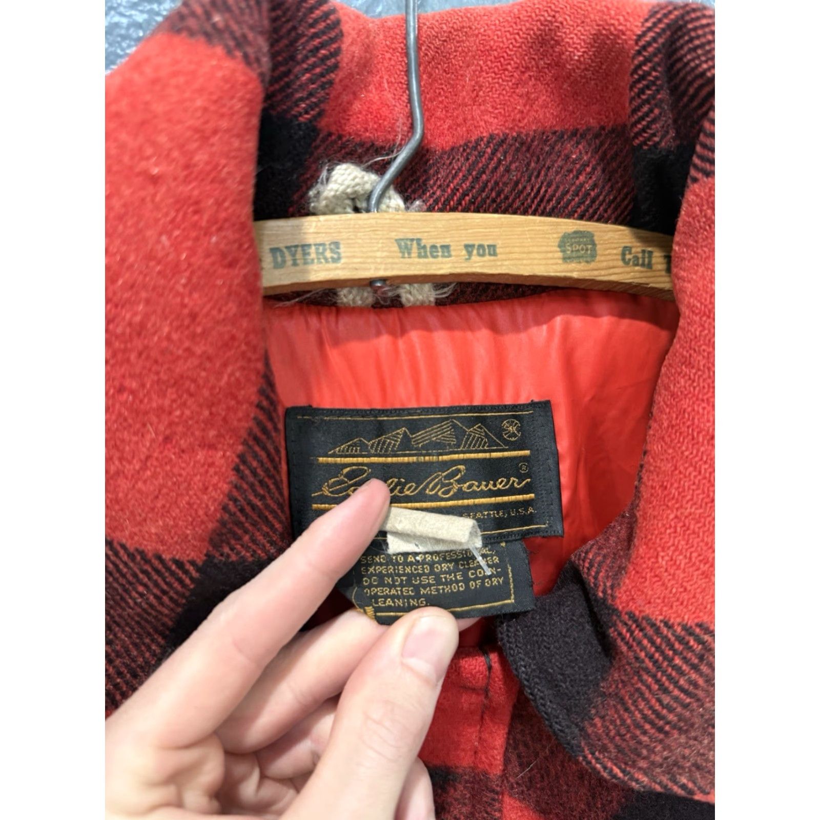 Eddie Bauer VINTAGE Eddie Bauer Jacket Wool Plaid Mackinaw Cruiser Hunting Red XL Mens 80s Size US XL / EU 56 / 4 - 2 Thumbnail