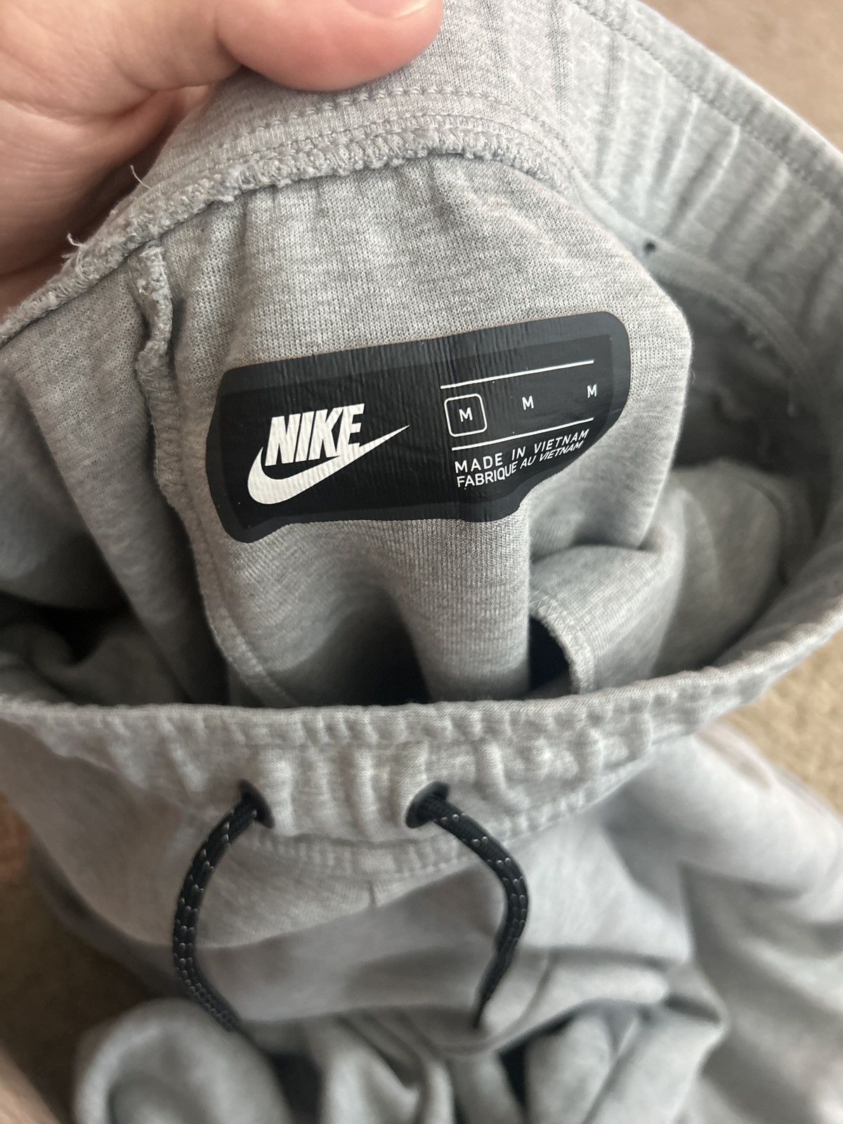 Nike Grey Nike Tech Sweats Size US 31 - 2 Thumbnail